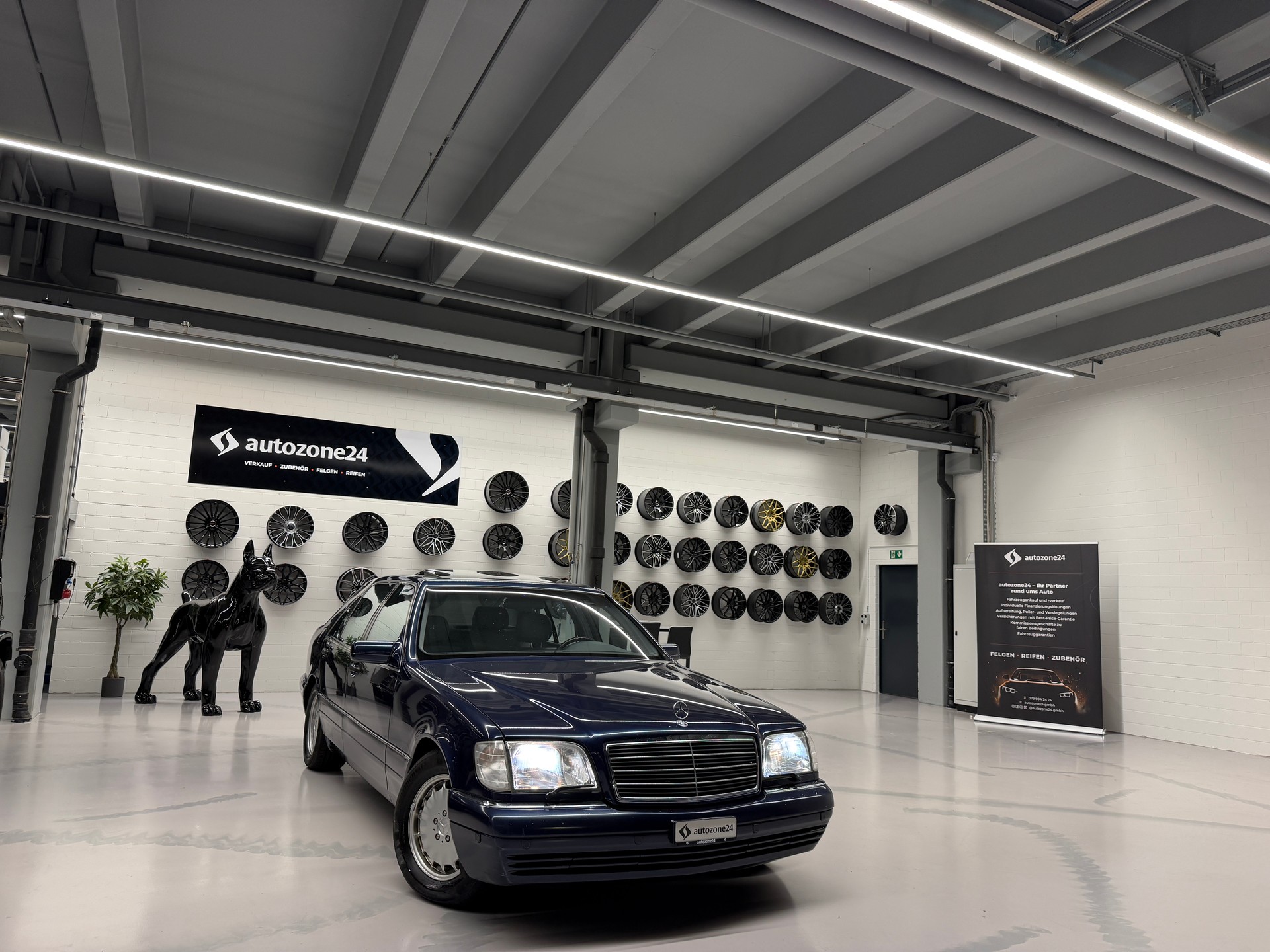 MERCEDES-BENZ S 500 Lang Automatic *One-owner vehicle*Well maintained*Full service history*Freshly serviced before delivery*-image-0