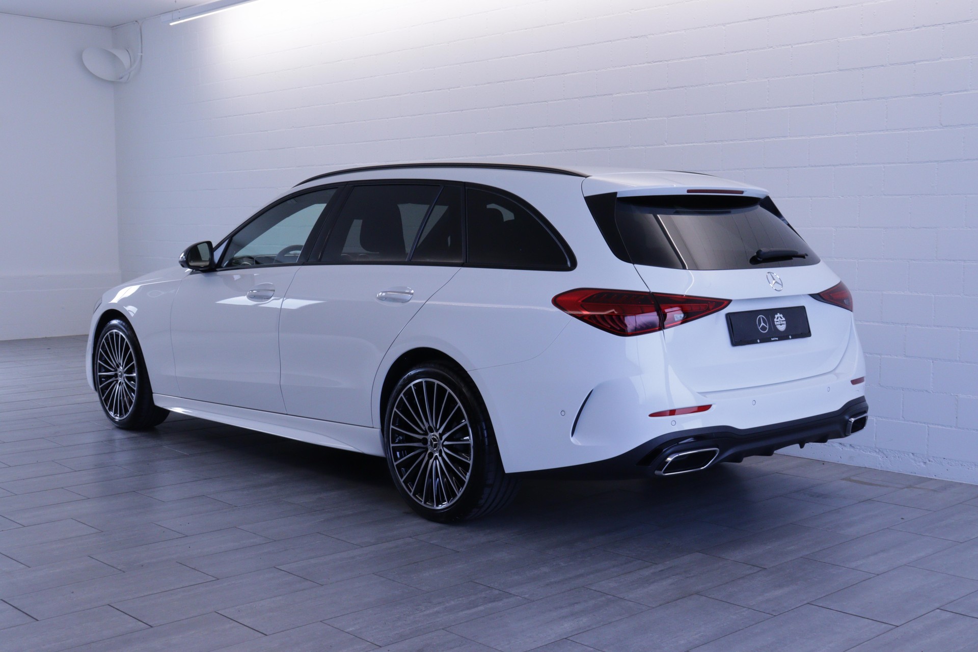 MERCEDES-BENZ C 220 d Swiss Star AMG Line 4matic Kombi-showroom-element-3
