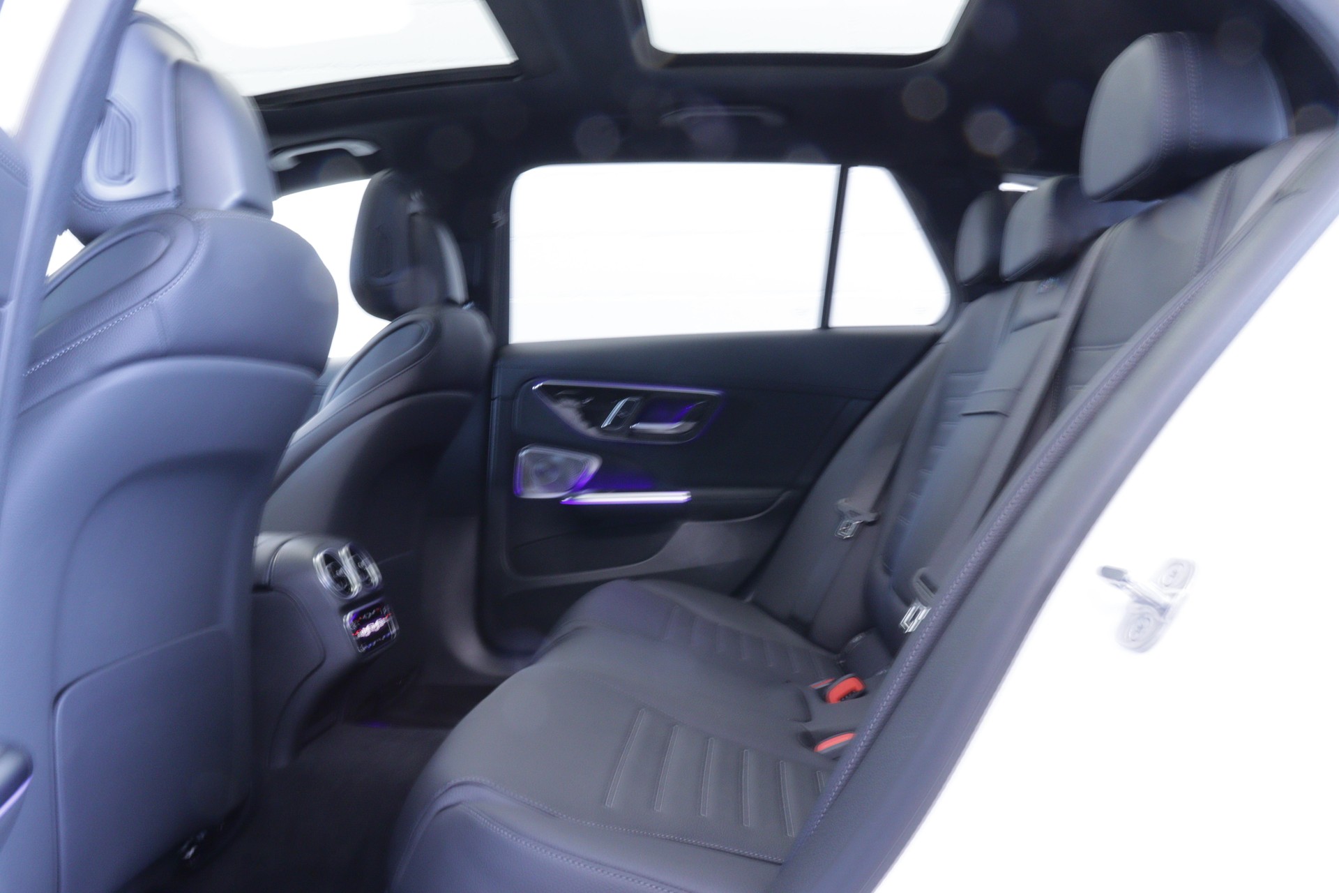 MERCEDES-BENZ C 220 d Swiss Star AMG Line 4matic Kombi-image-9