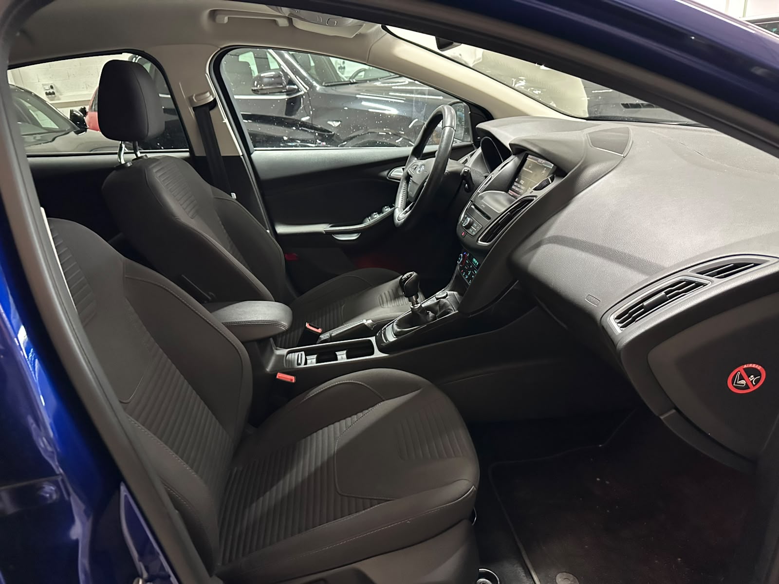 FORD Focus 1.0 SCTi Carving-image-7