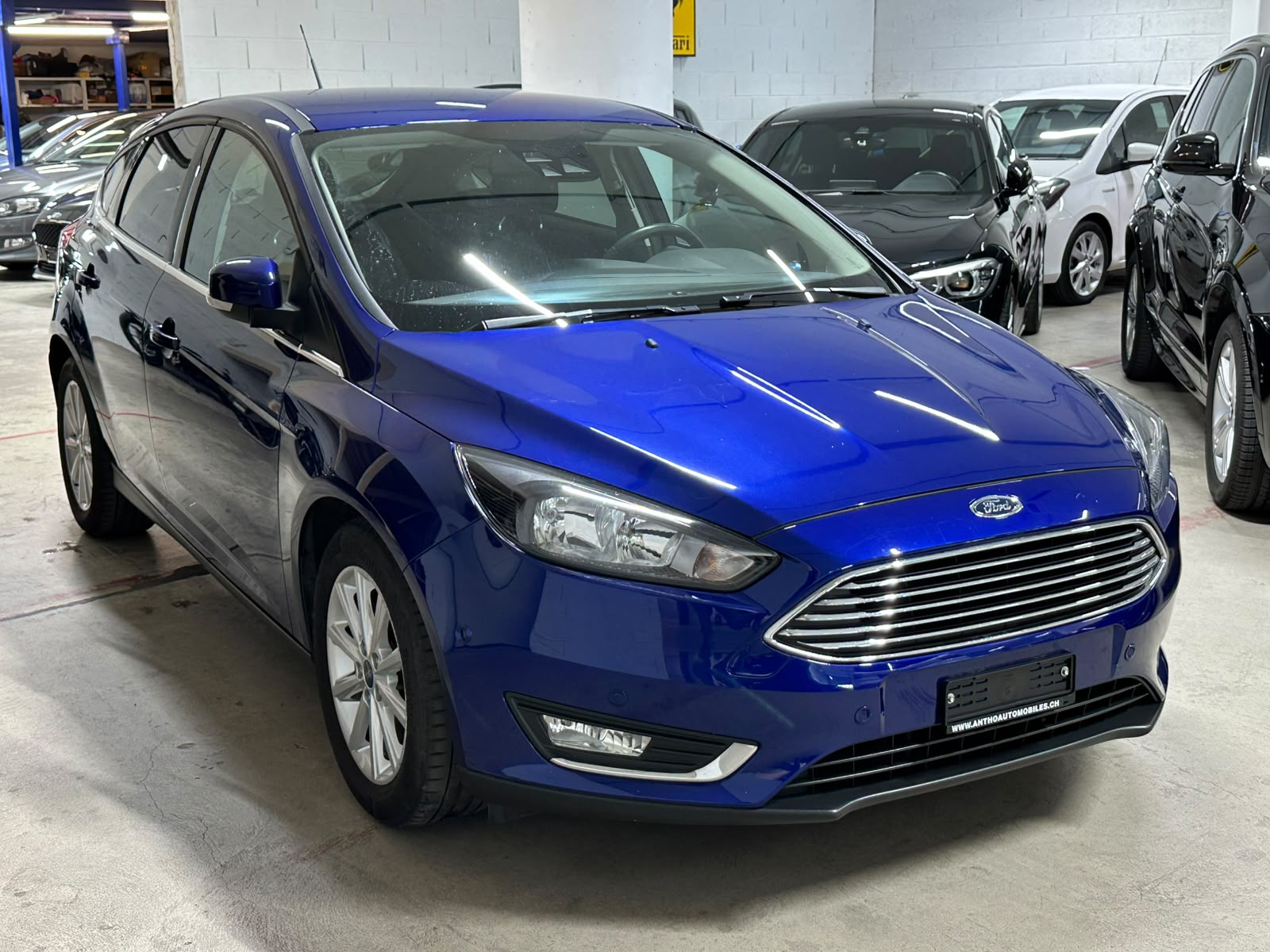 FORD Focus 1.0 SCTi Carving-image-1
