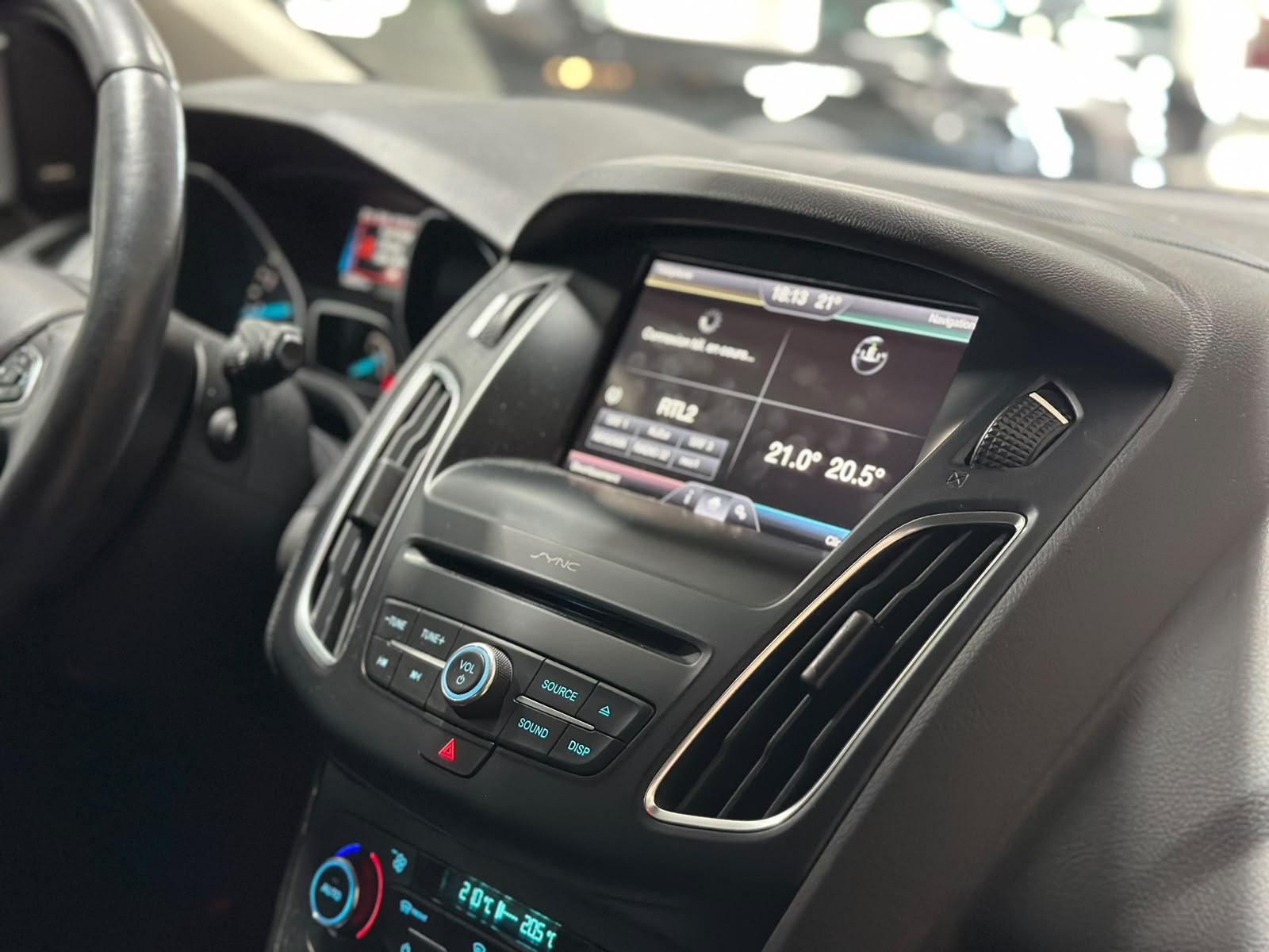 FORD Focus 1.0 SCTi Carving-image-12