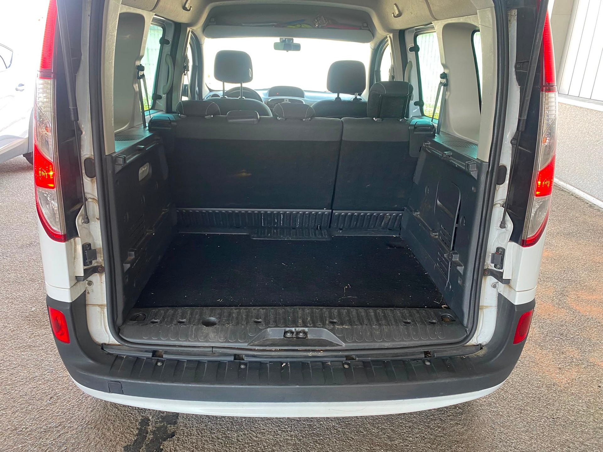 RENAULT Kangoo 1.5 dCi Limited-image-4