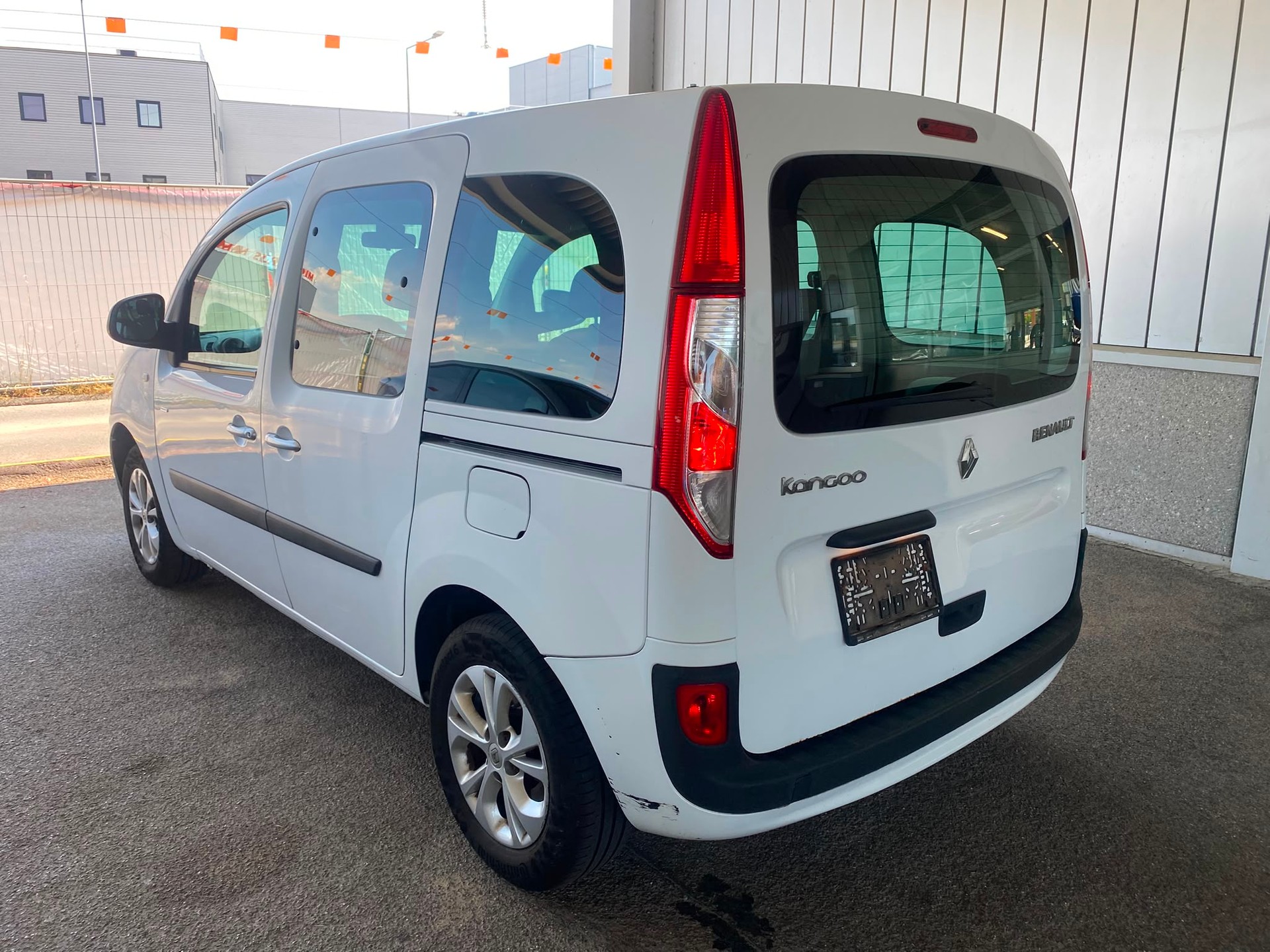 RENAULT Kangoo 1.5 dCi Limited-image-2