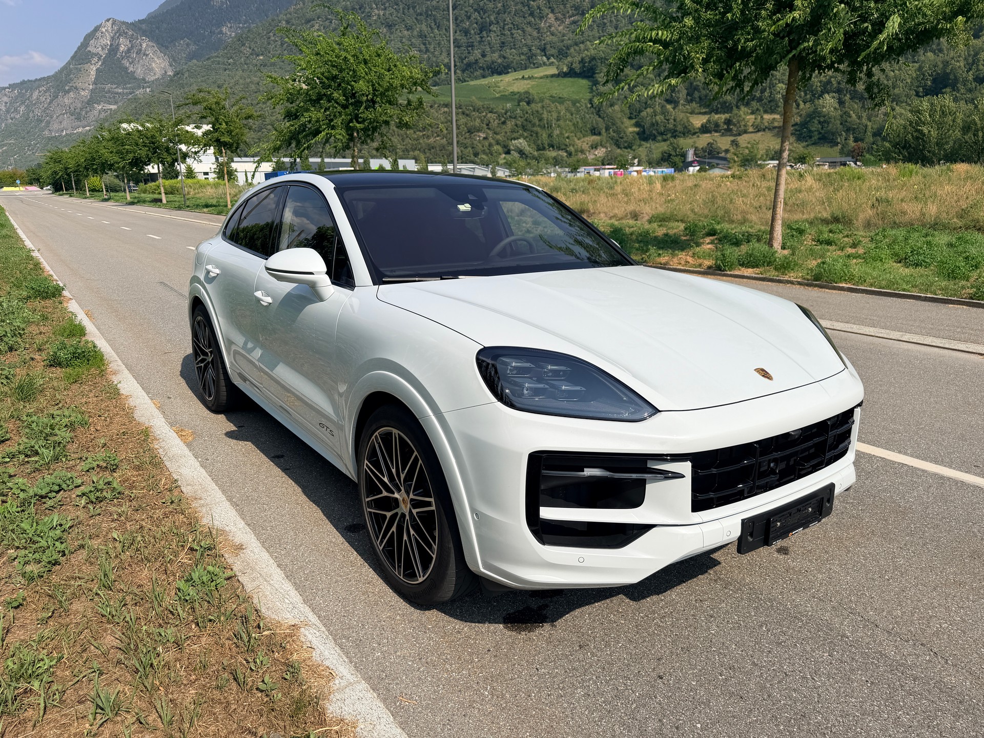PORSCHE Cayenne Coupé GTS Tiptronic-image-8
