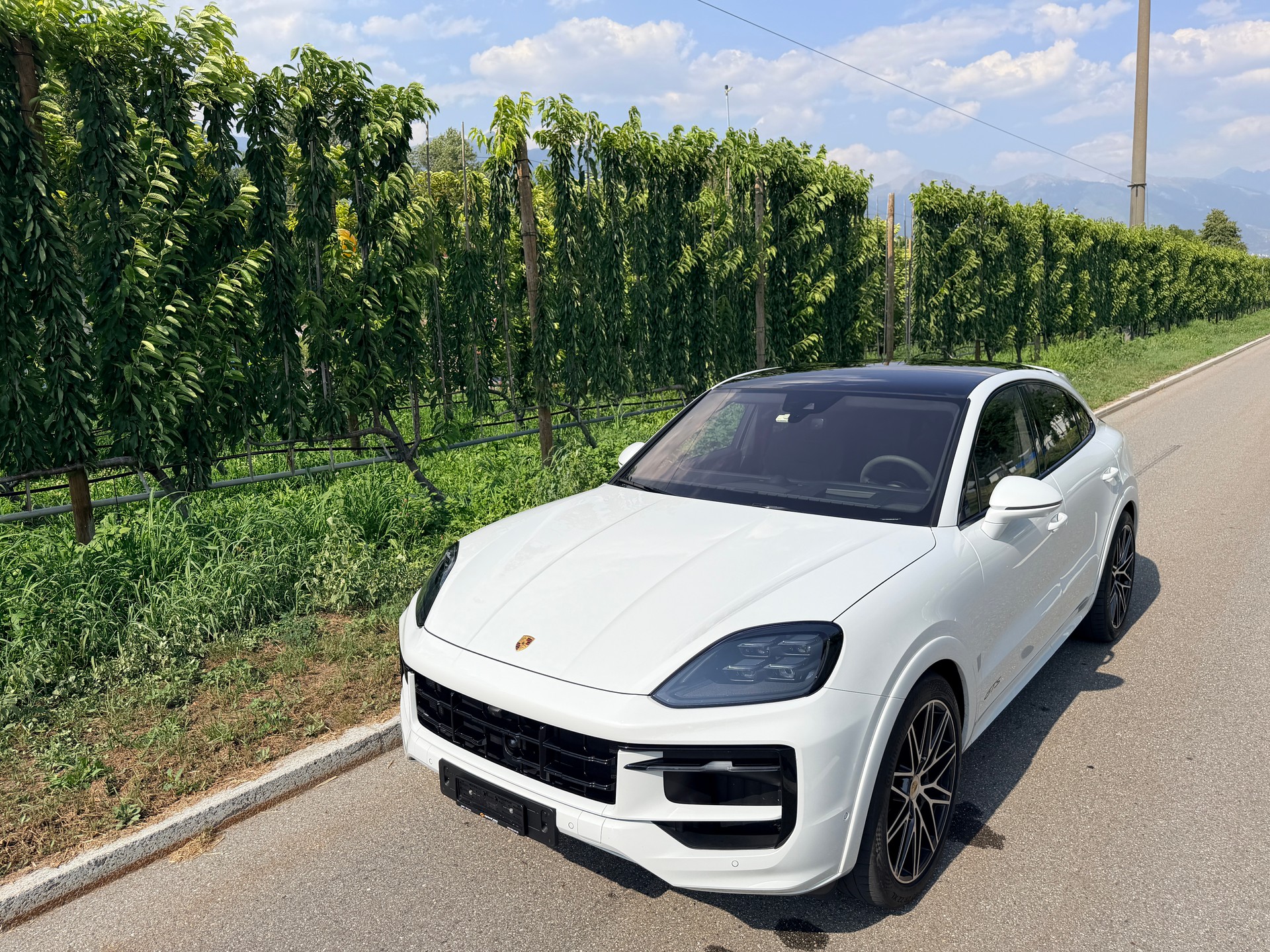 PORSCHE Cayenne Coupé GTS Tiptronic-image-3