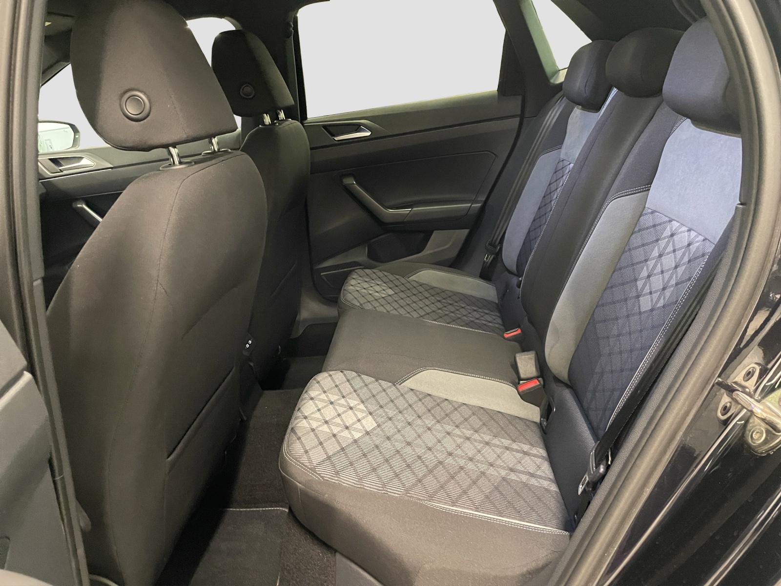 VW Polo 1.0 TSI R-Line DSG-image-12
