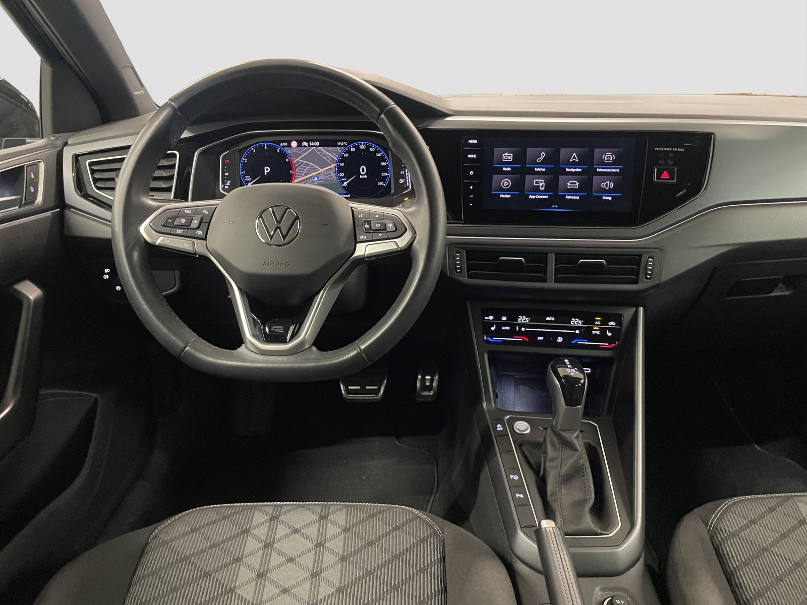 VW Polo 1.0 TSI R-Line DSG-image-10