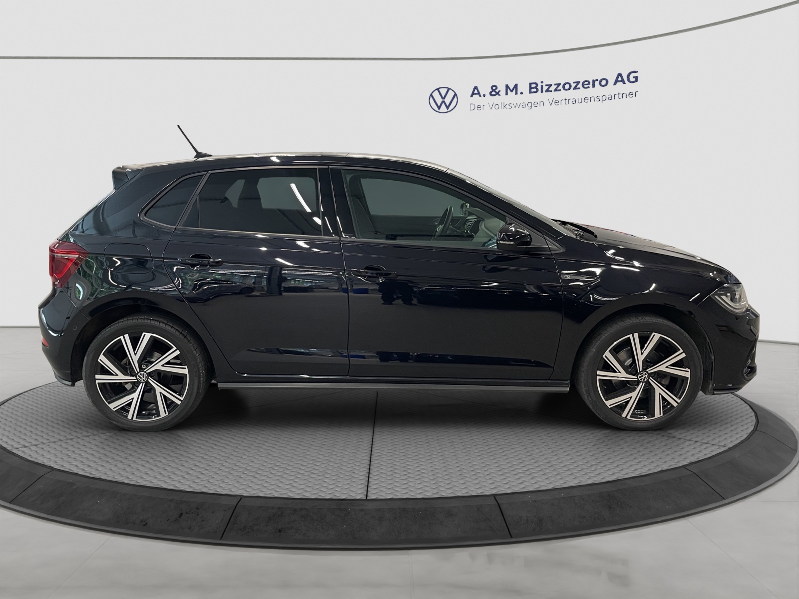 VW Polo 1.0 TSI R-Line DSG-image-5