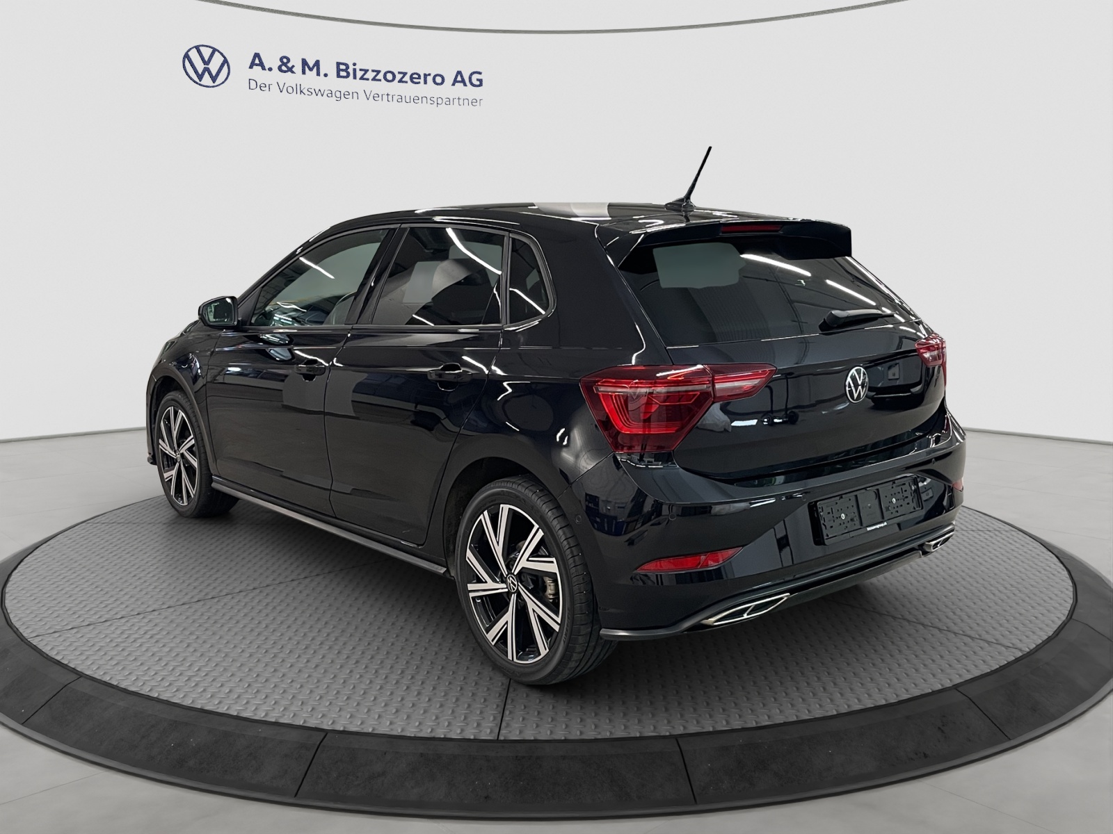 VW Polo 1.0 TSI R-Line DSG-image-2