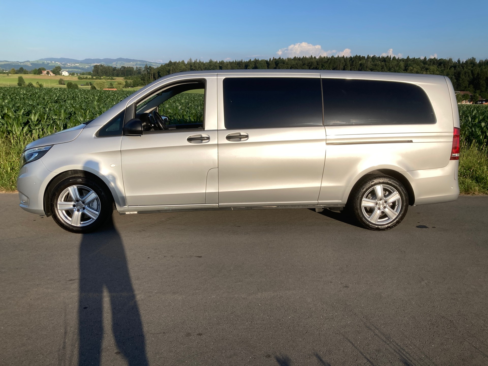 MERCEDES-BENZ Vito 119 CDI Extralang Select Tourer 4M 9G-Tronic mit Anhängerkupplung-image-4