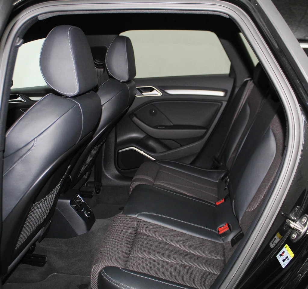 AUDI A3 Sportback 40 TFSI Sport quattro S-tronic S line Plus Sportpaket / CH-Fahrzeug-image-9