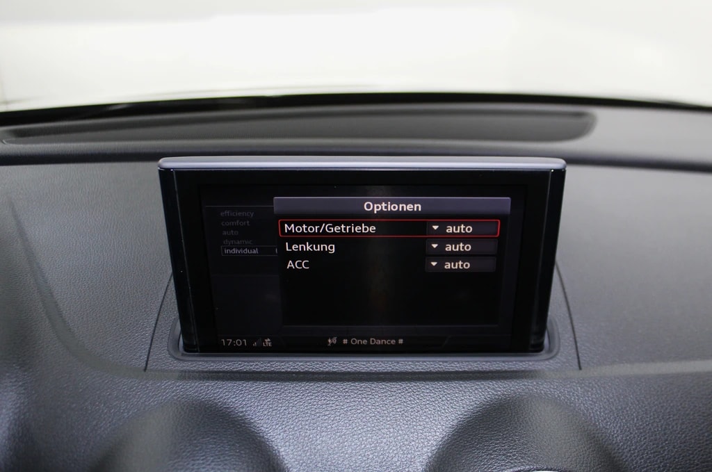 AUDI A3 Sportback 40 TFSI Sport quattro S-tronic S line Plus Sportpaket / CH-Fahrzeug-image-23