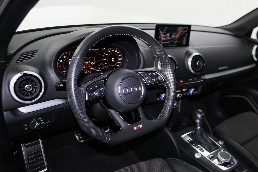 AUDI A3 Sportback 40 TFSI Sport quattro S-tronic S line Plus Sportpaket / CH-Fahrzeug-image-10