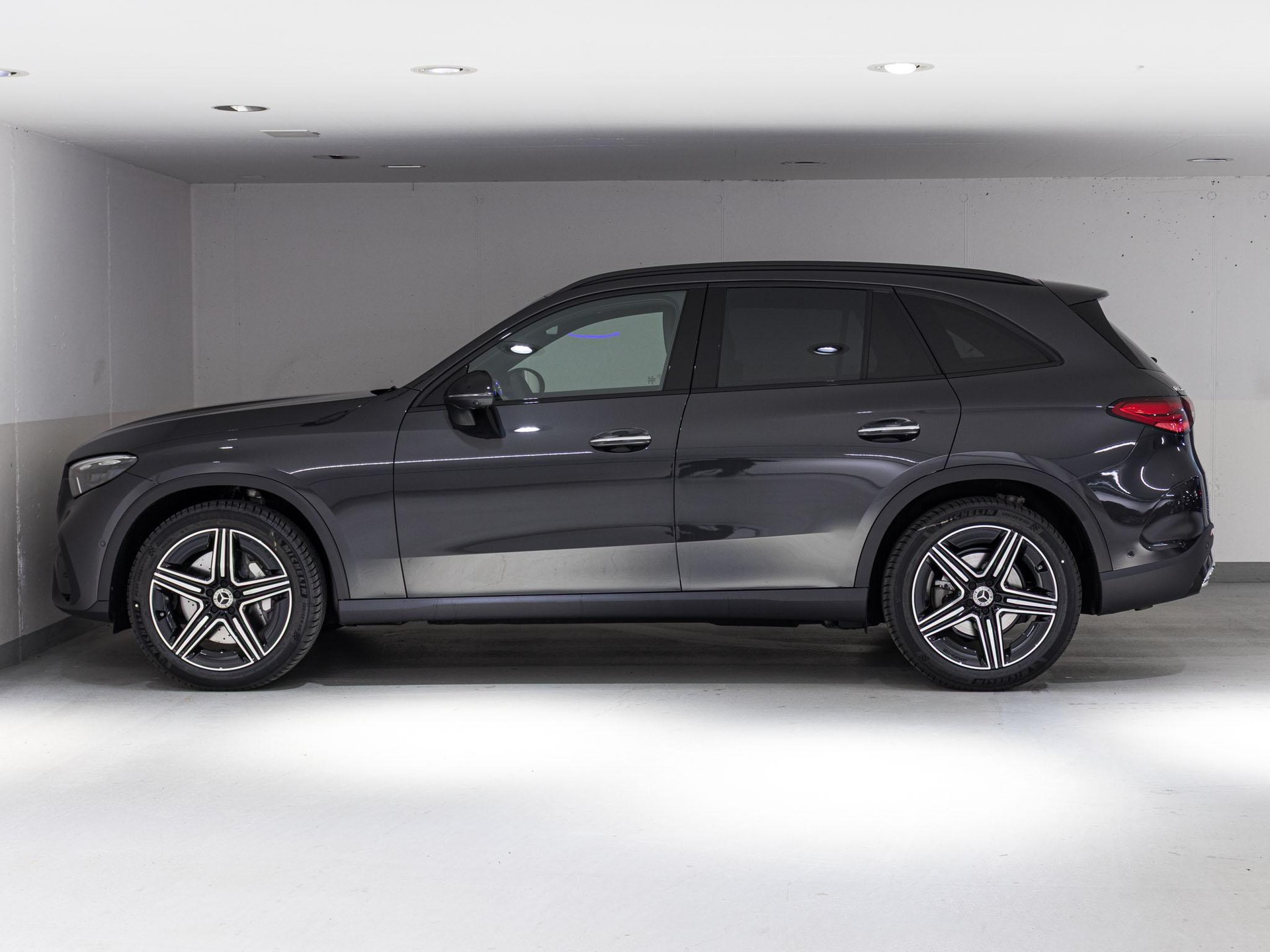 MERCEDES-BENZ GLC 220 d 4MATIC-image-4