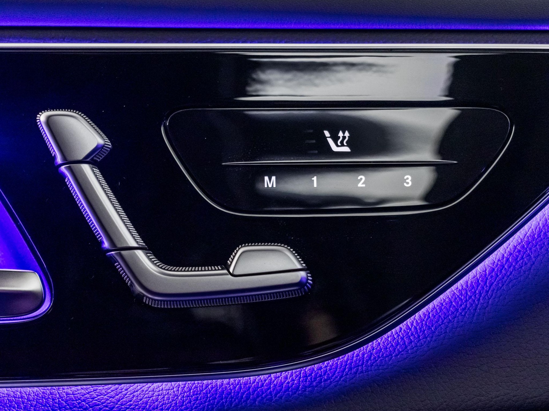 MERCEDES-BENZ GLC 220 d 4MATIC-image-11