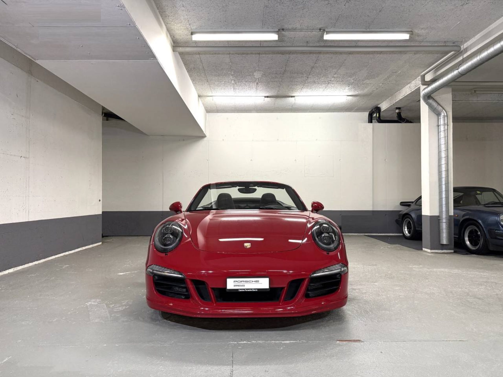 PORSCHE 911 Carrera 4 GTS Cabriolet-image-9
