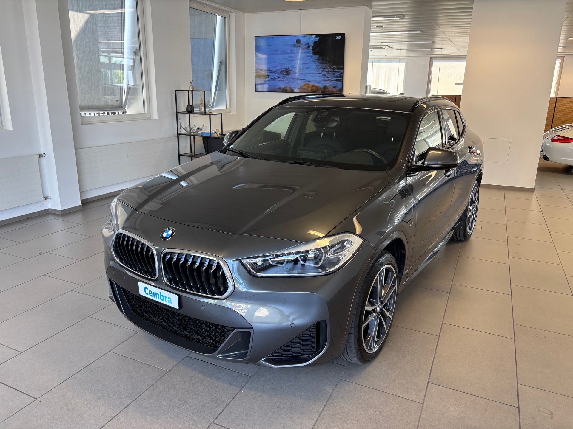 BMW X2 xDrive 25e M Sport Steptronic-image-0