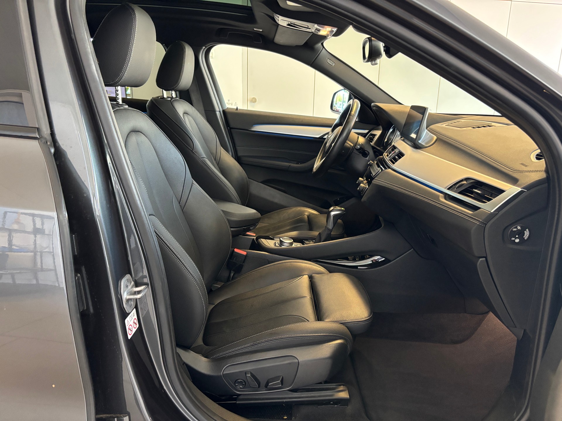BMW X2 xDrive 25e M Sport Steptronic-image-9