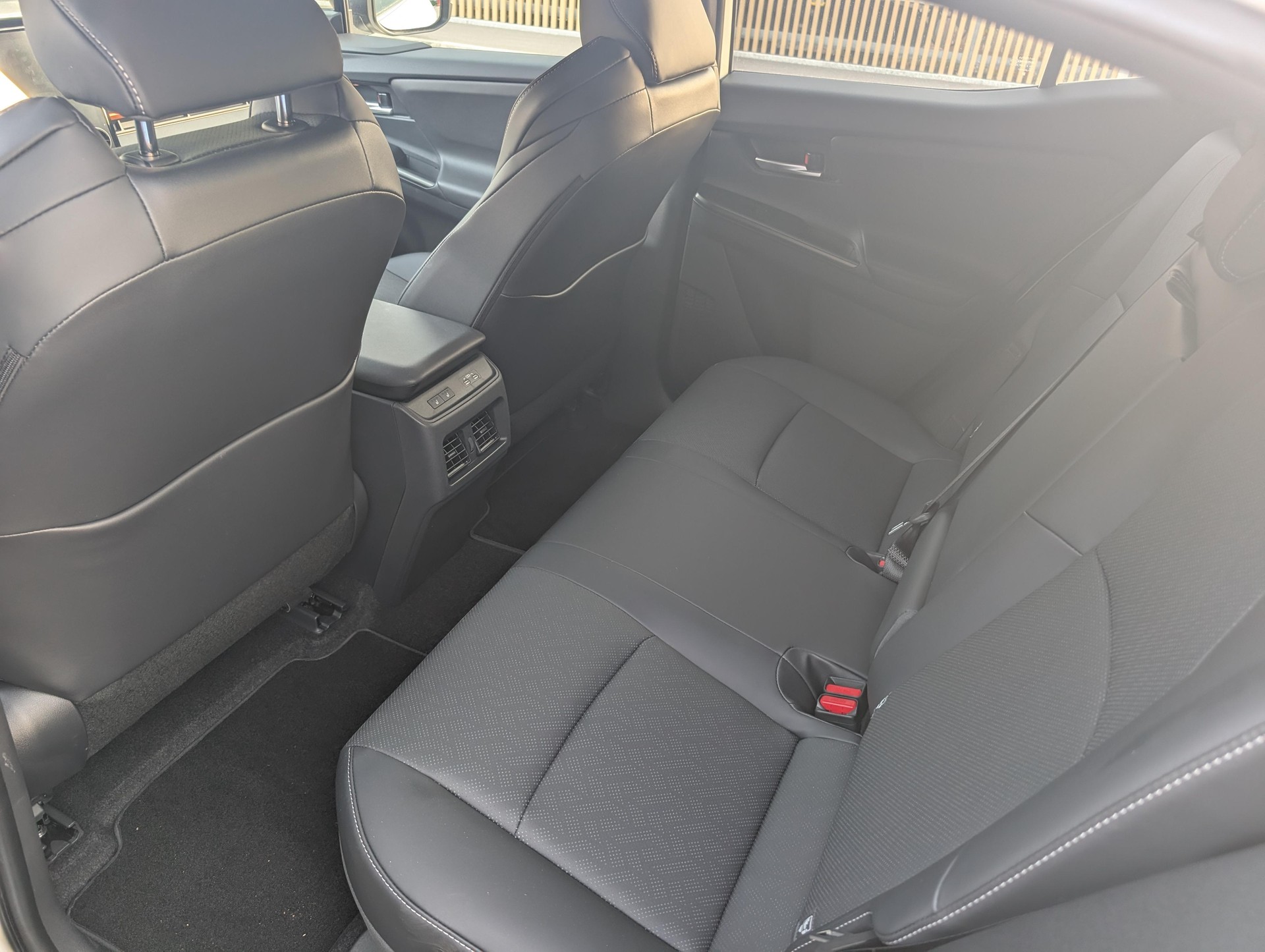 SUBARU Uncharted eV Luxury AWD-image-8