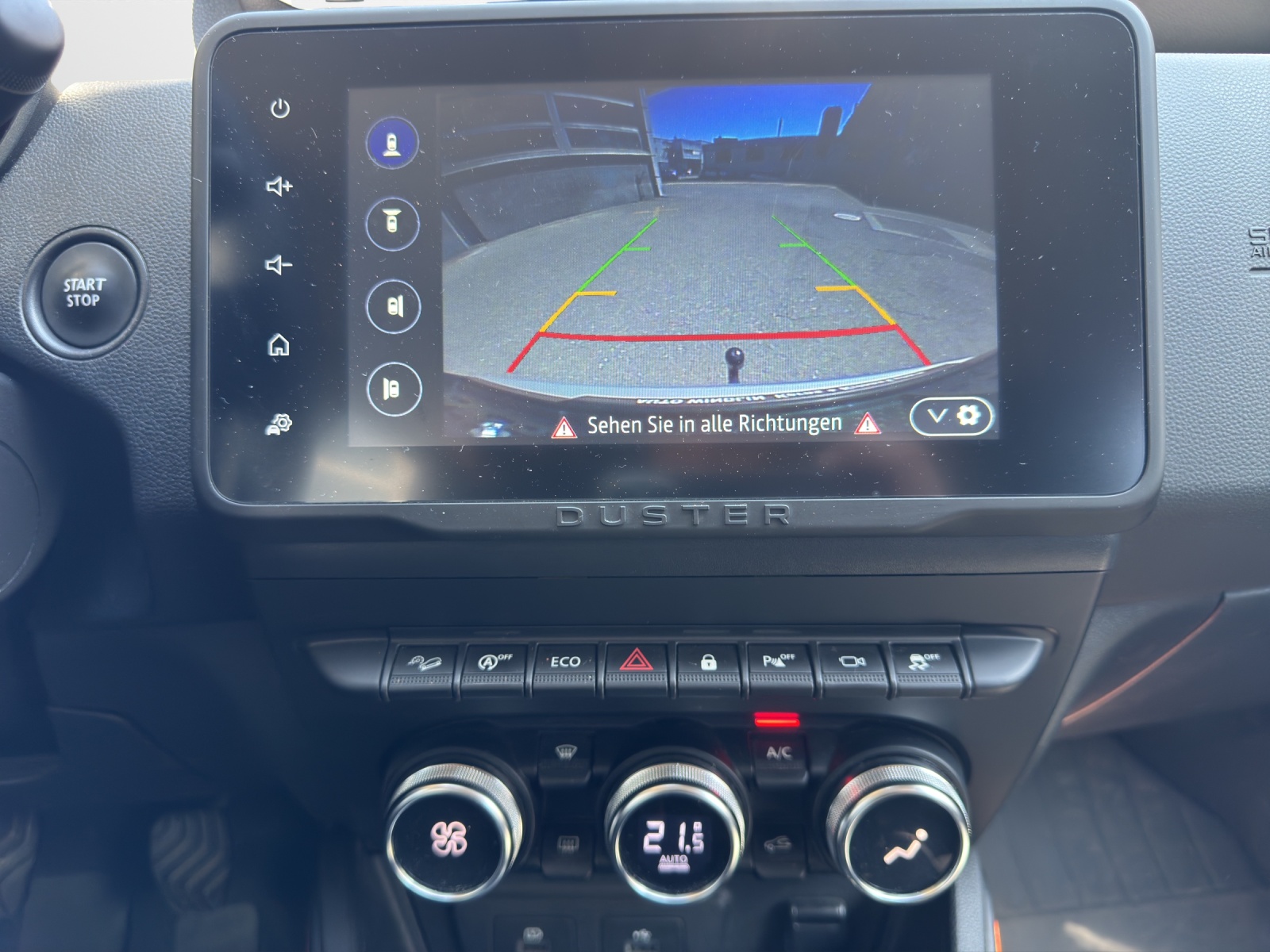 DACIA Duster 1.3 TCe 150 Extreme 4WD-image-8