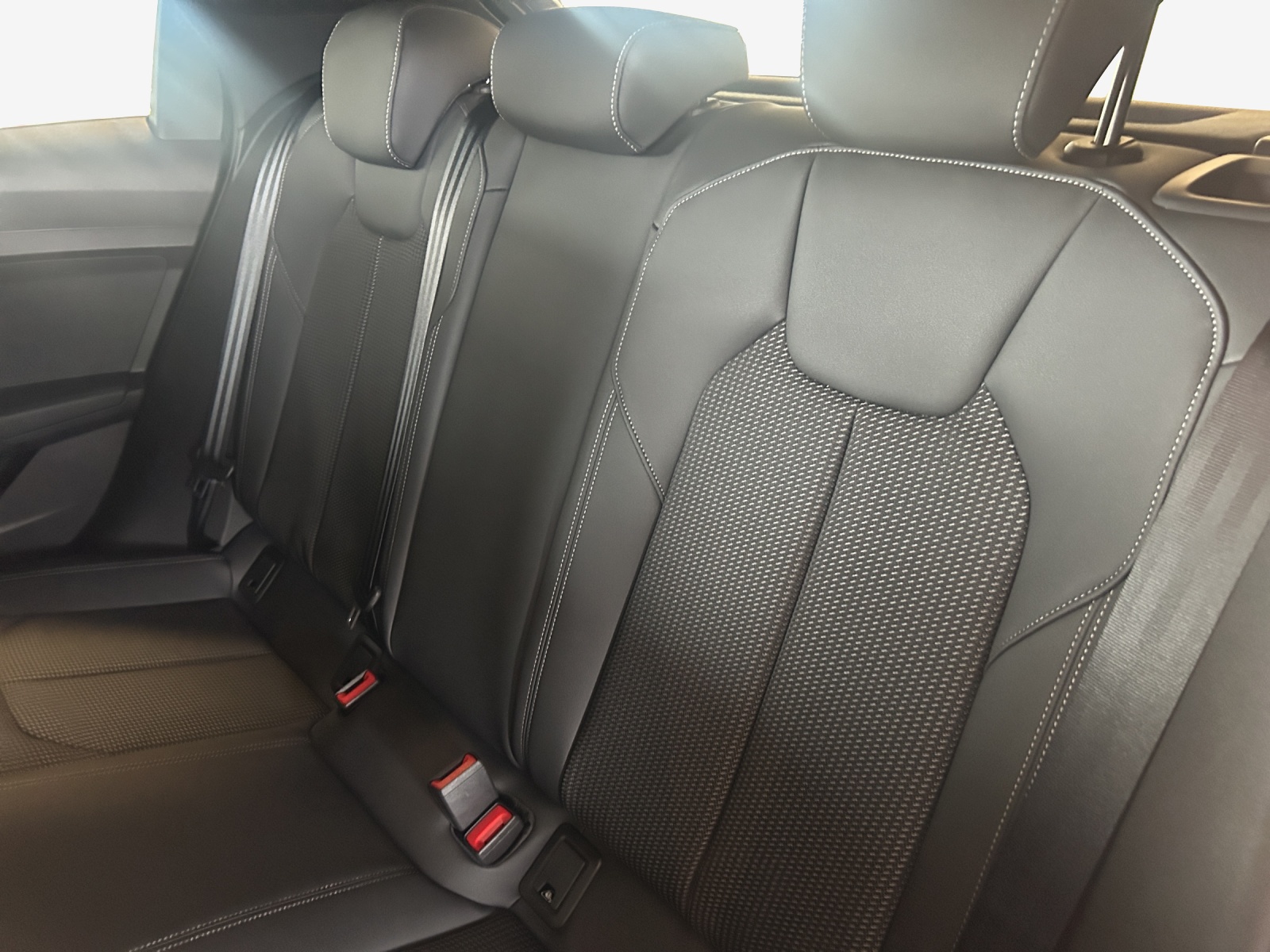 AUDI A1 allstreet 30 TFSI Attraction S-tronic-image-11