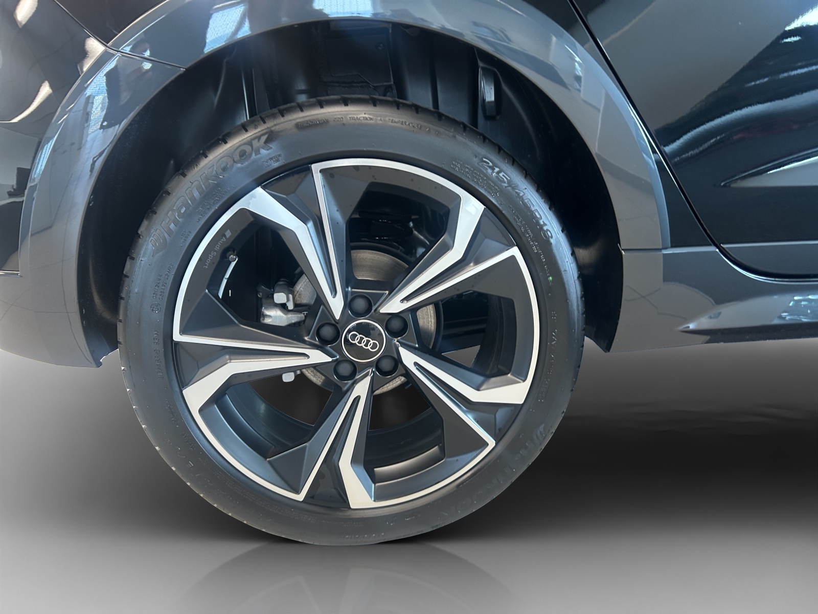 AUDI A1 allstreet 30 TFSI Attraction S-tronic-image-13