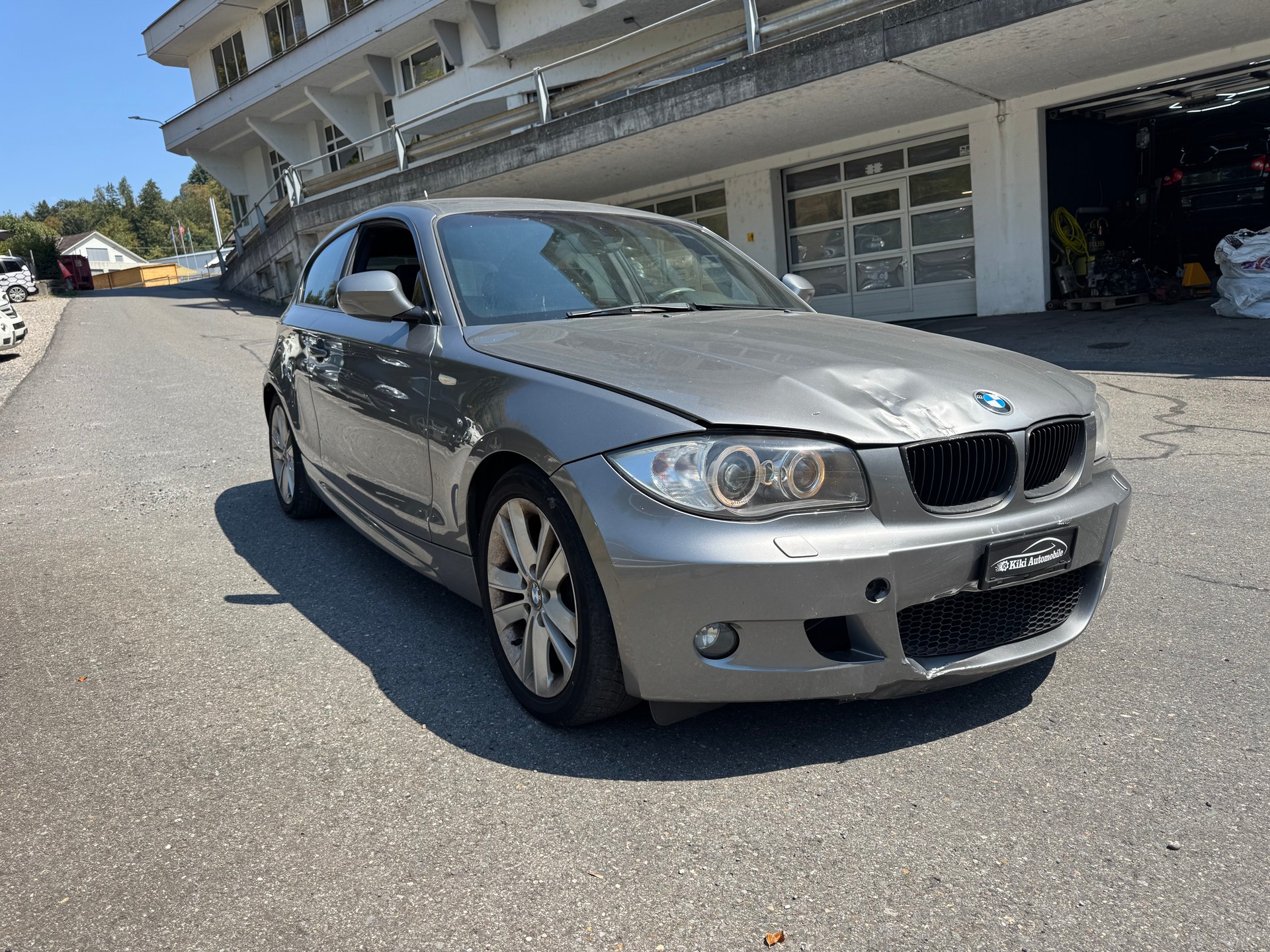 BMW 120d-image-1