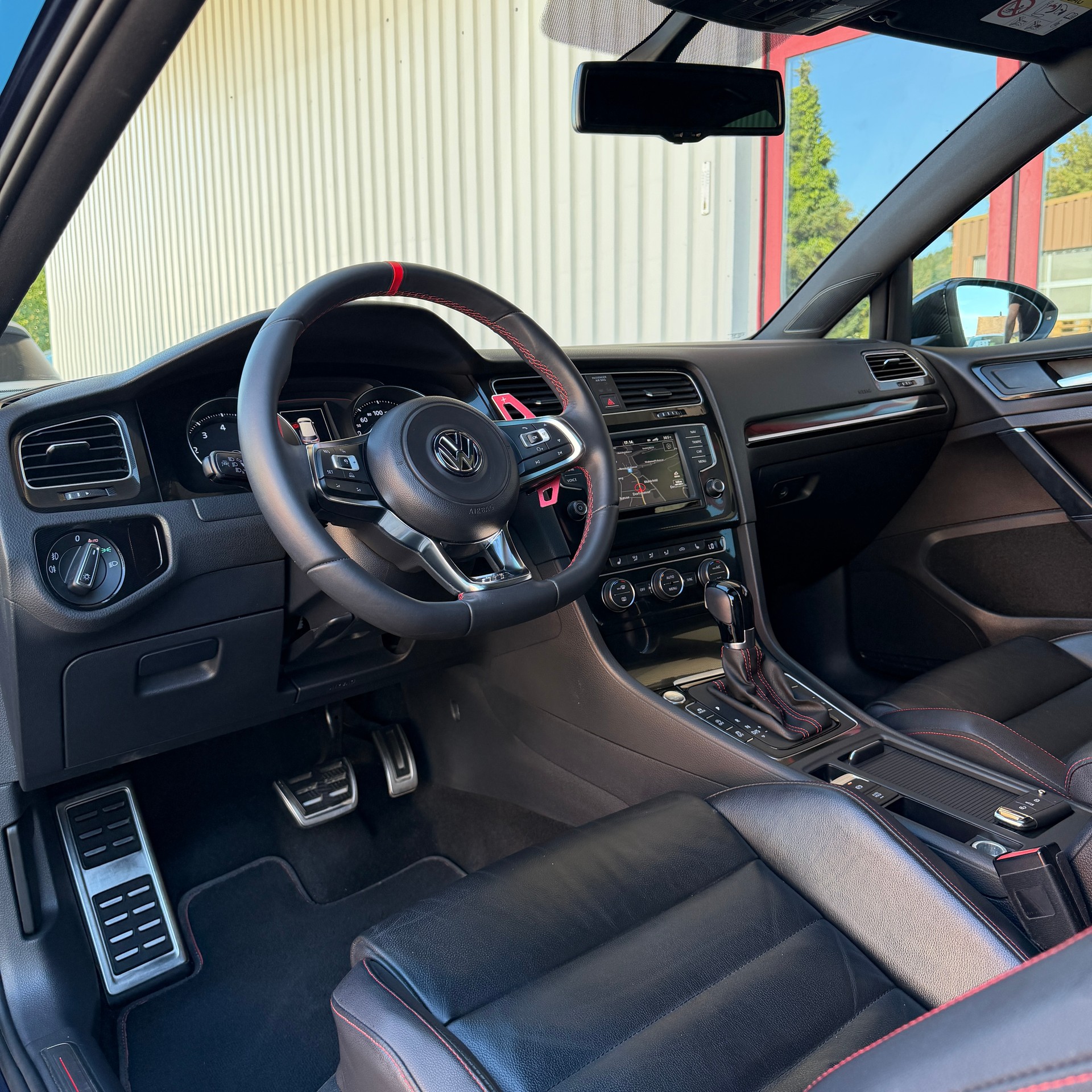 VW Golf 2.0 TSI GTI Performance DSG-image-7