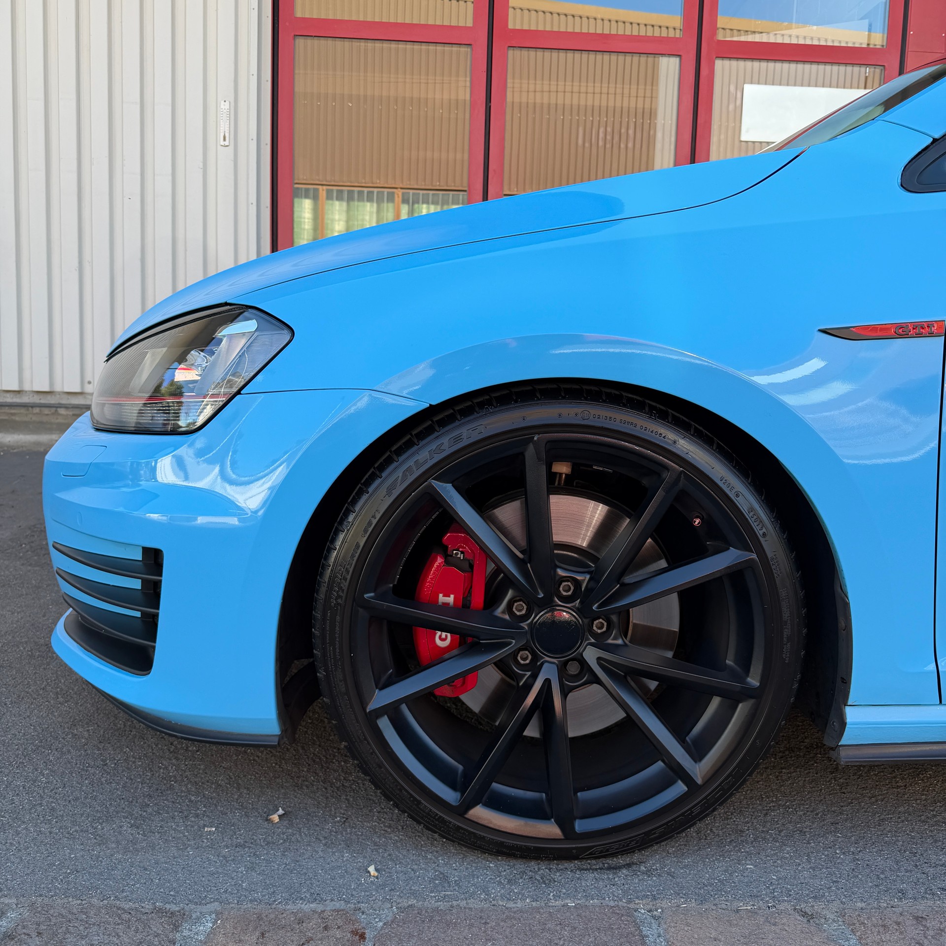 VW Golf 2.0 TSI GTI Performance DSG-image-2