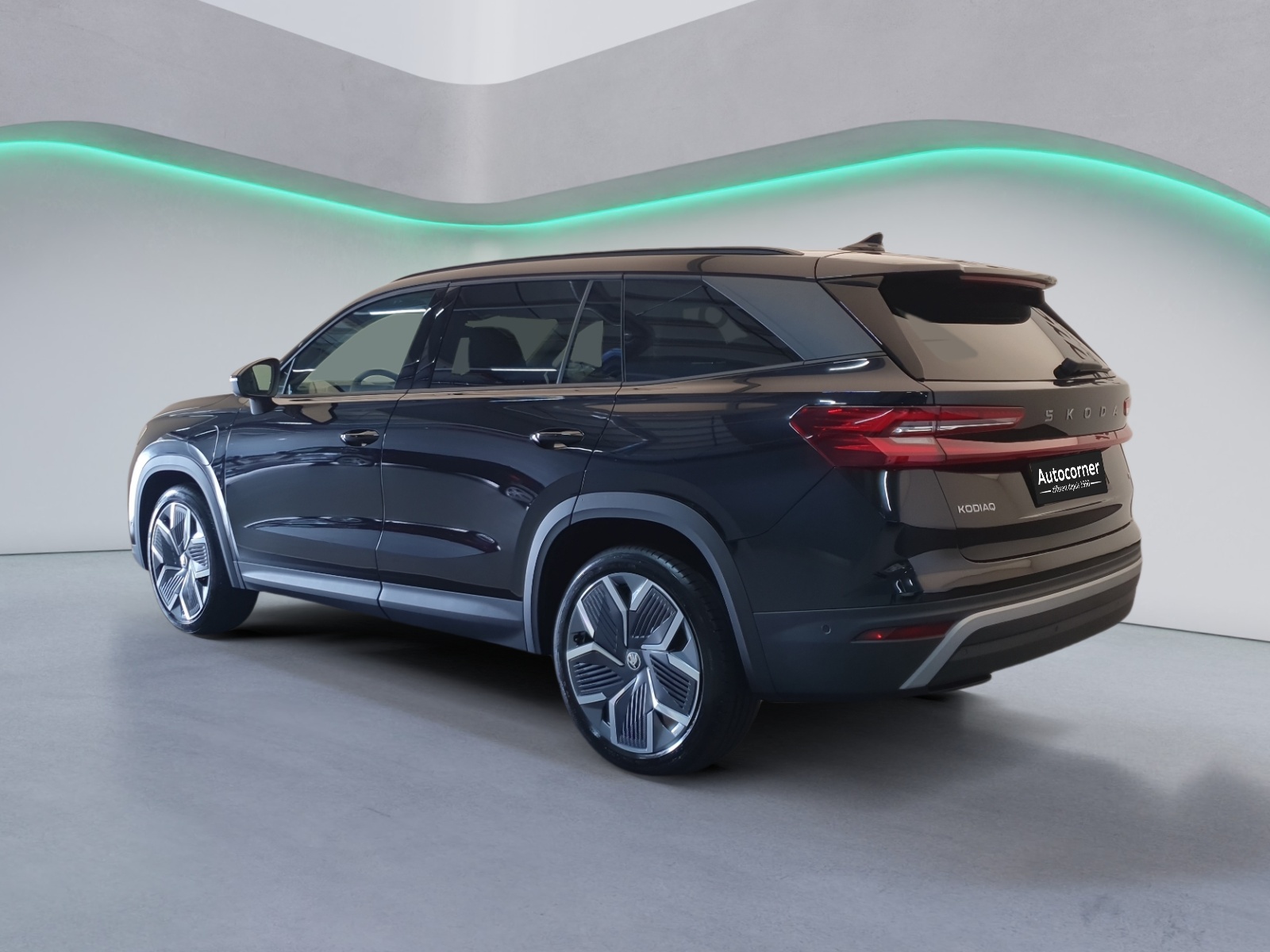 SKODA Kodiaq 1.5 TSI PHEV Dynamic-image-2