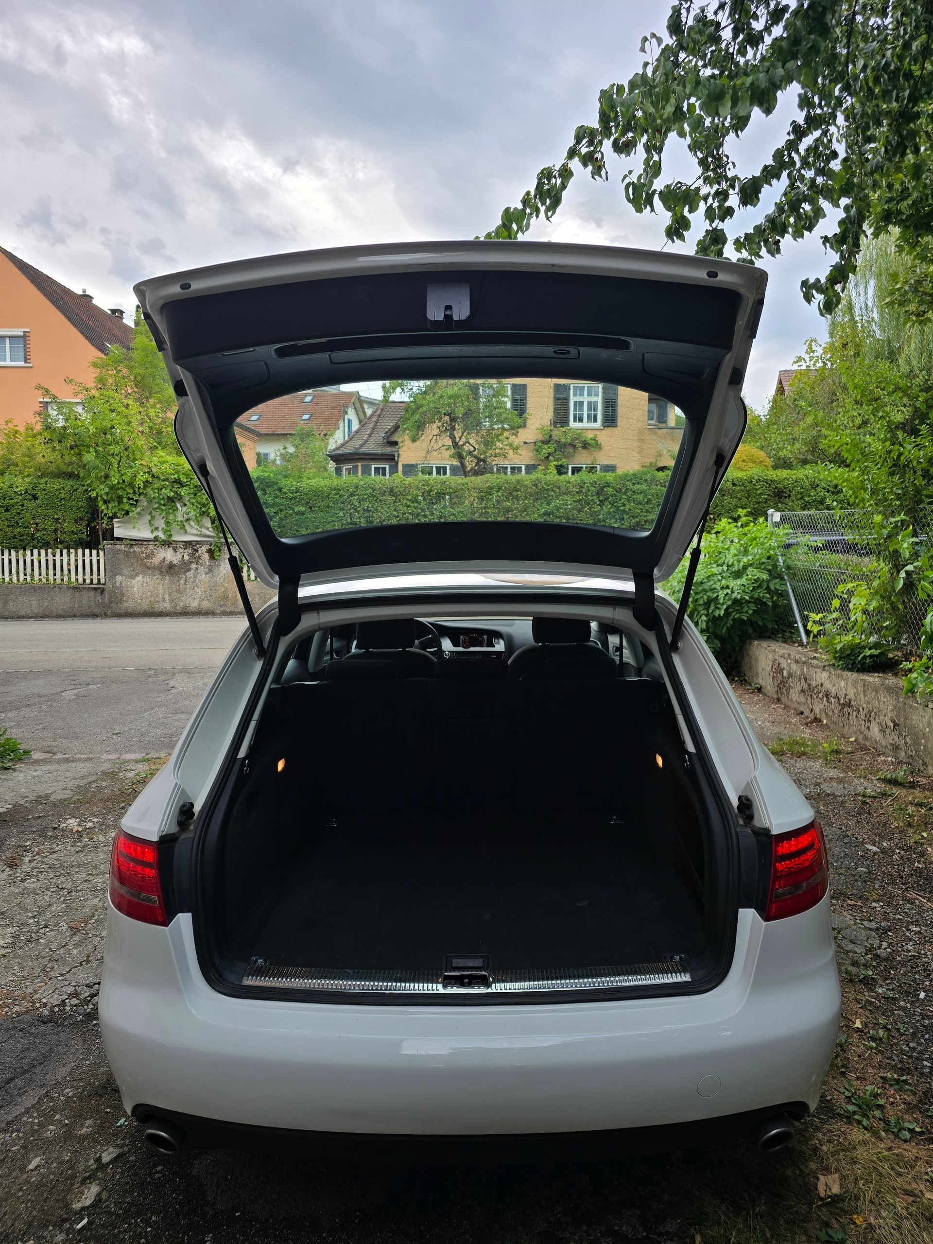 AUDI A4 Avant 3.0 TDI quattro S-tronic-image-7