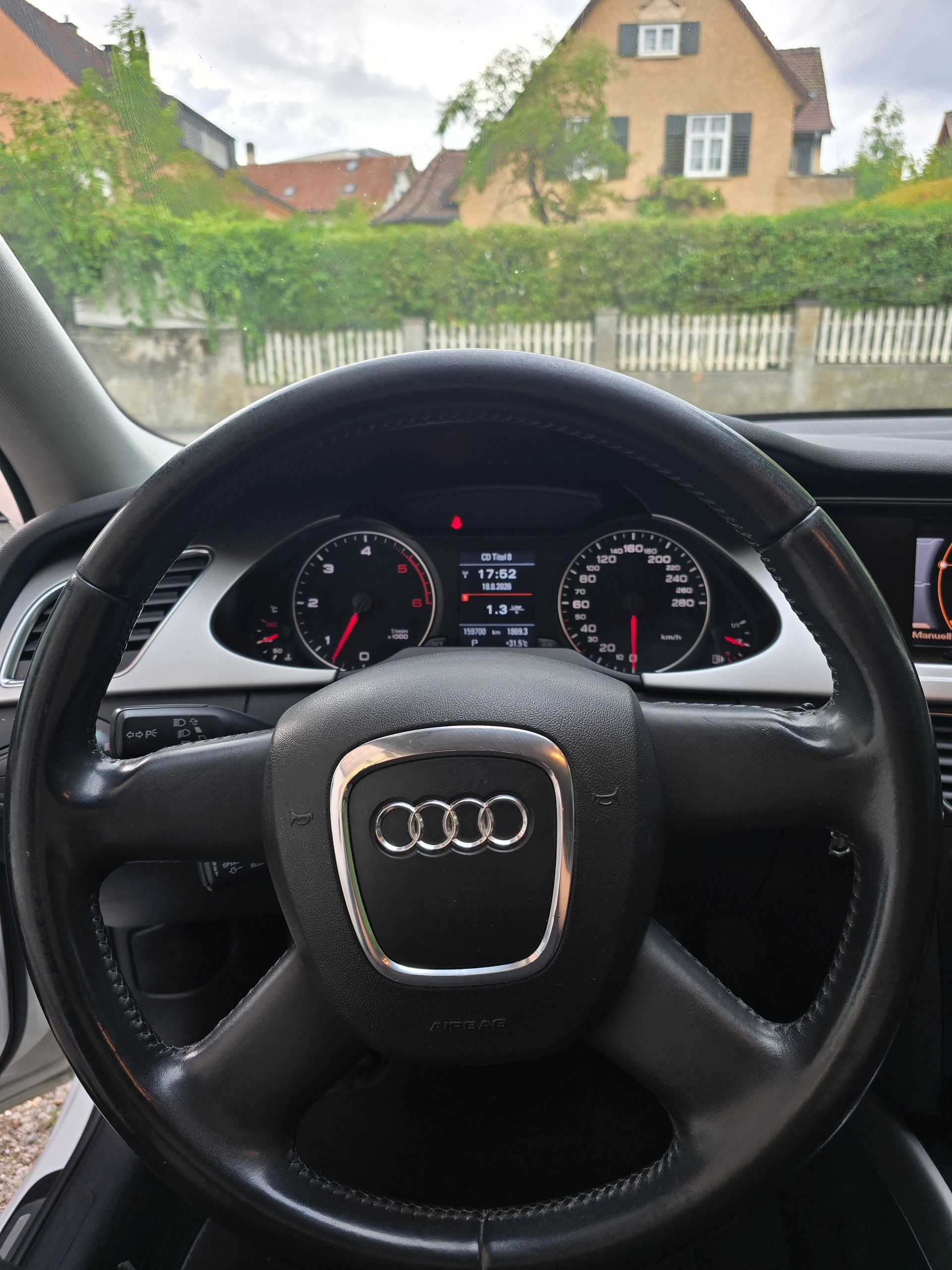 AUDI A4 Avant 3.0 TDI quattro S-tronic-image-9