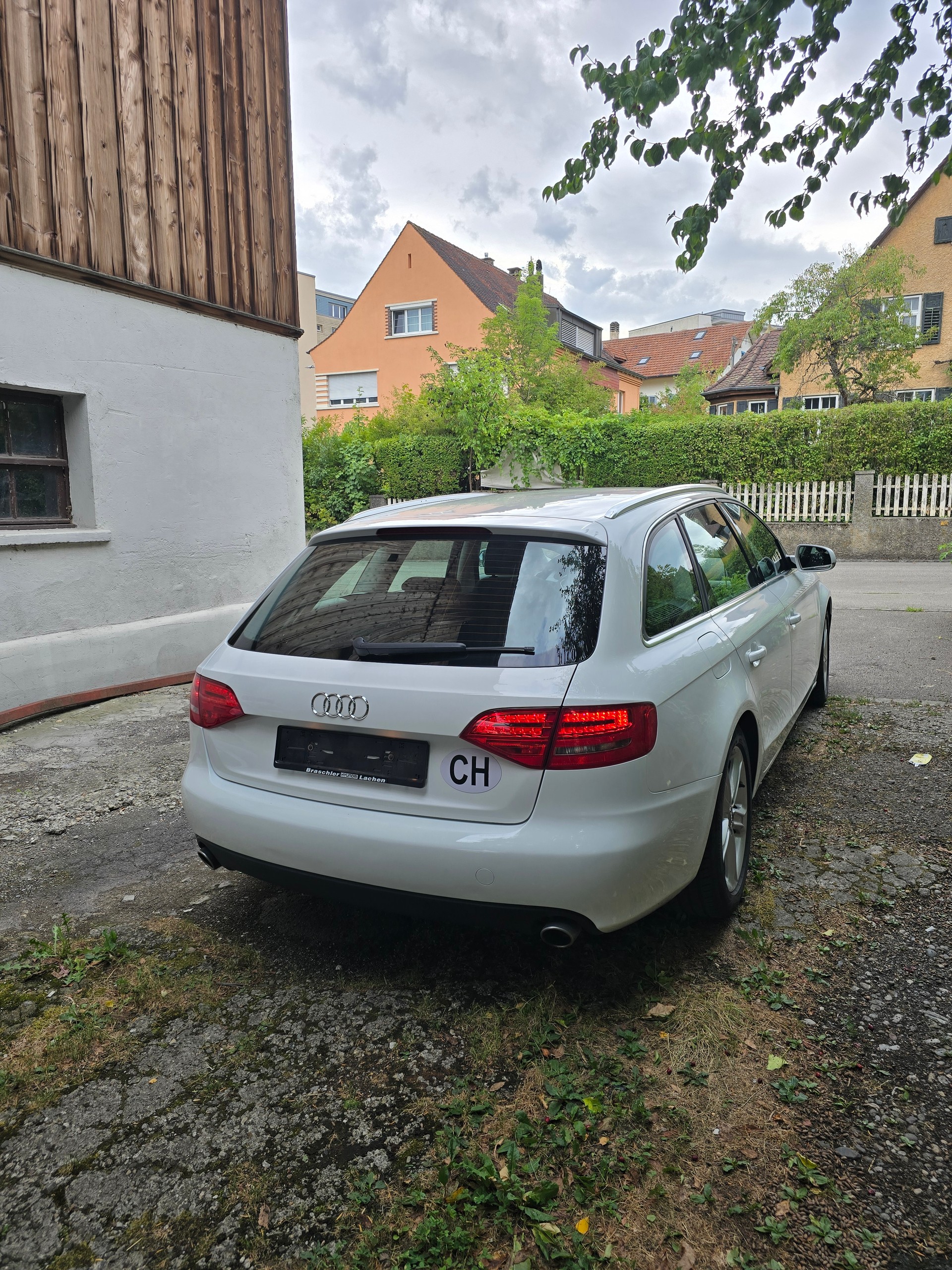 AUDI A4 Avant 3.0 TDI quattro S-tronic-image-5