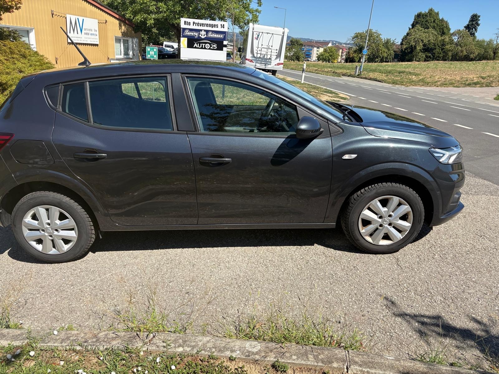 DACIA Sandero TCe 90 Comfort-image-2
