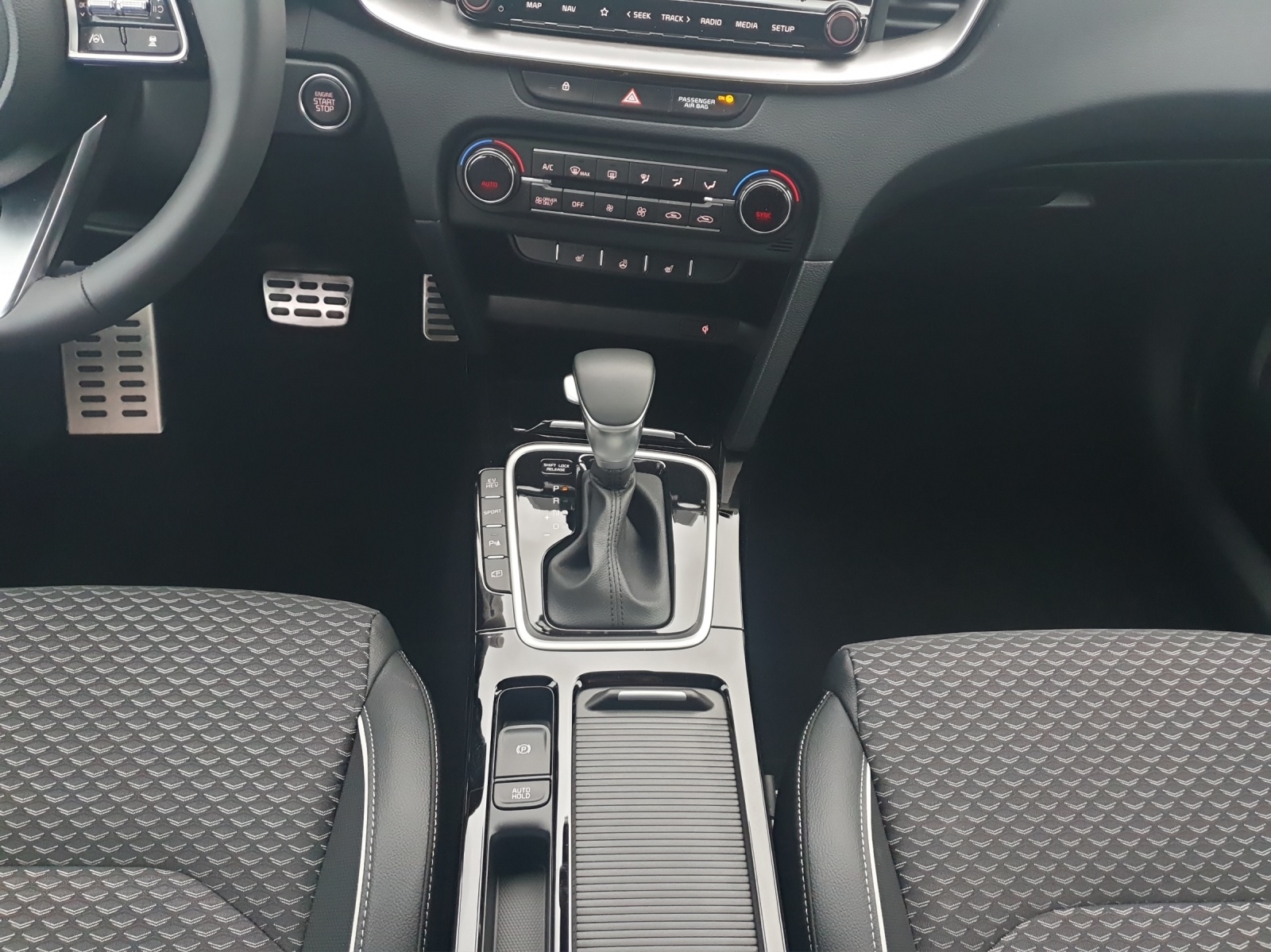 KIA Ceed SW 1.6 GDi Plug-in Hybrid Style-image-15
