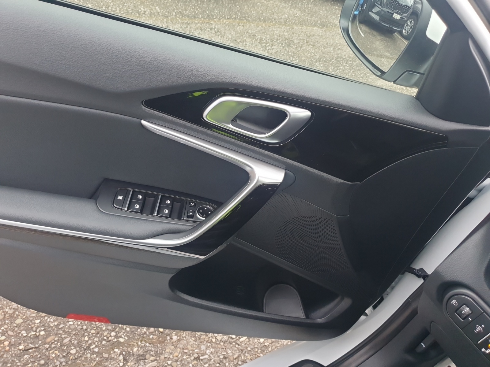 KIA Ceed SW 1.6 GDi Plug-in Hybrid Style-image-10