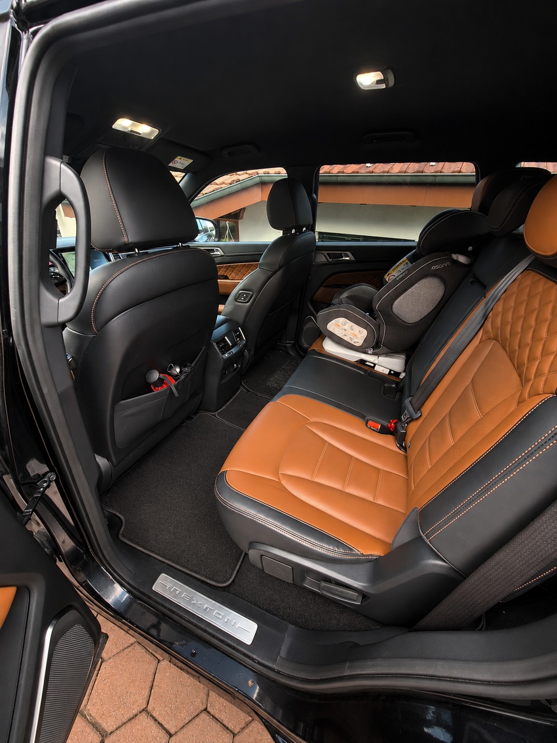 KGM-SsangYong RX 220 e-XDi Sapphire-image-2