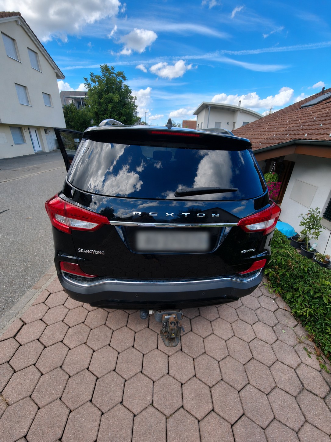KGM-SsangYong RX 220 e-XDi Sapphire-image-5