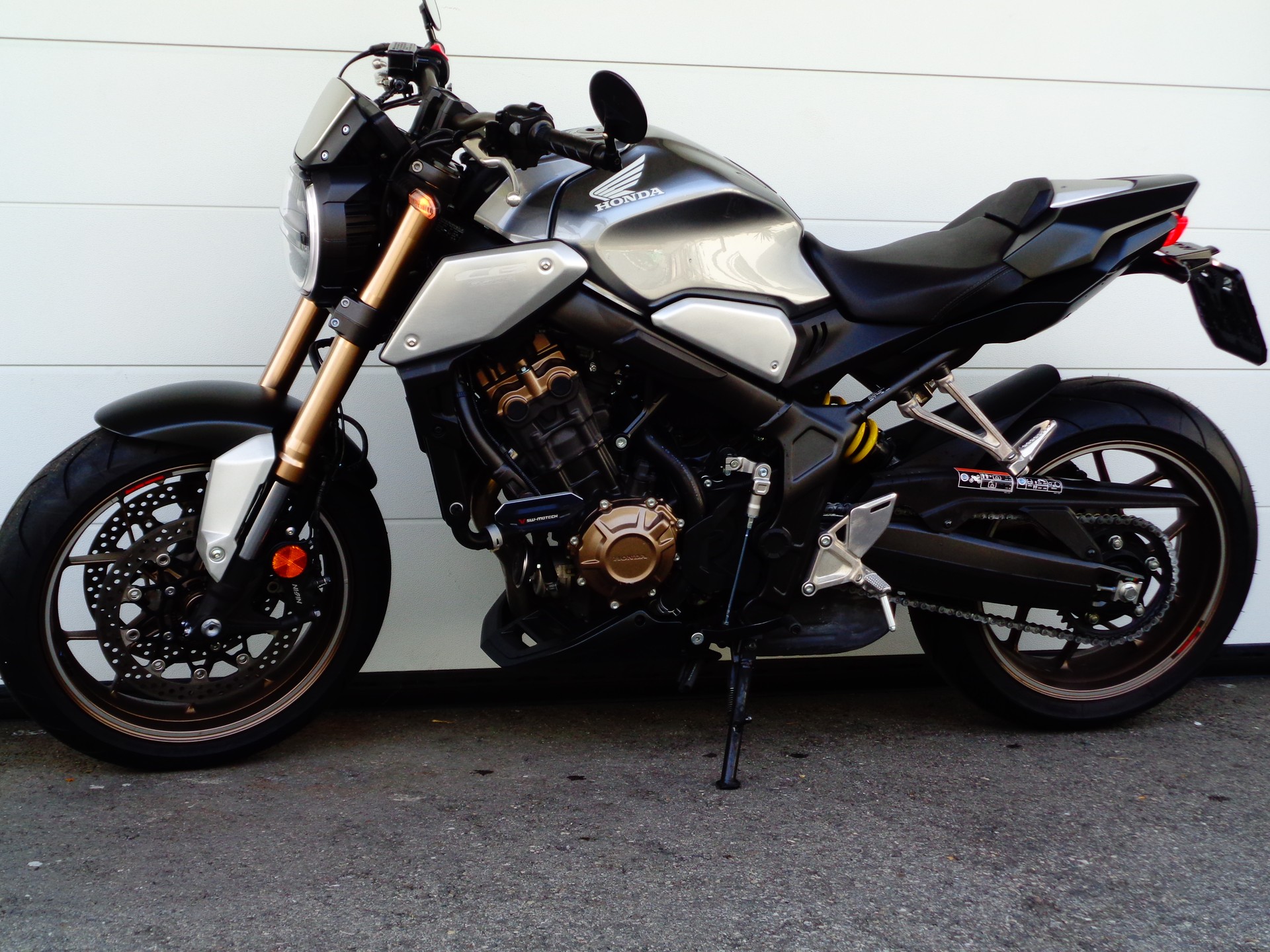 HONDA CB 650 R (35kW)-image-8