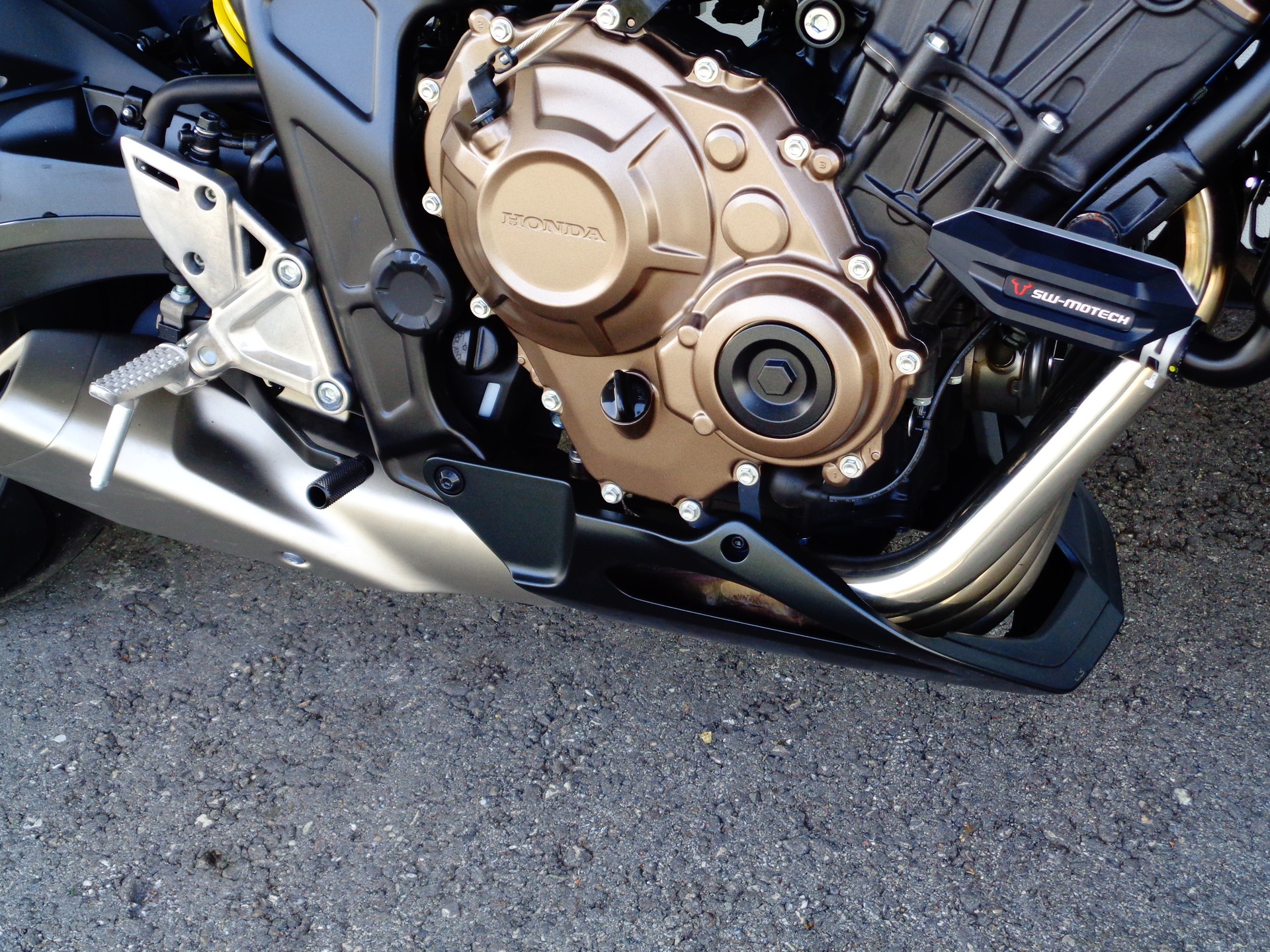 HONDA CB 650 R (35kW)-image-4