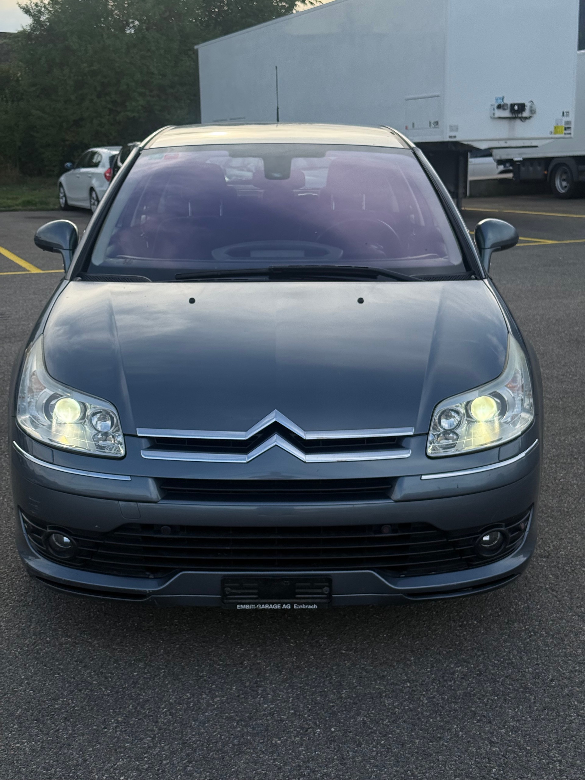 CITROEN C4 Berline 2.0 16V HDi Exclusive-image-1