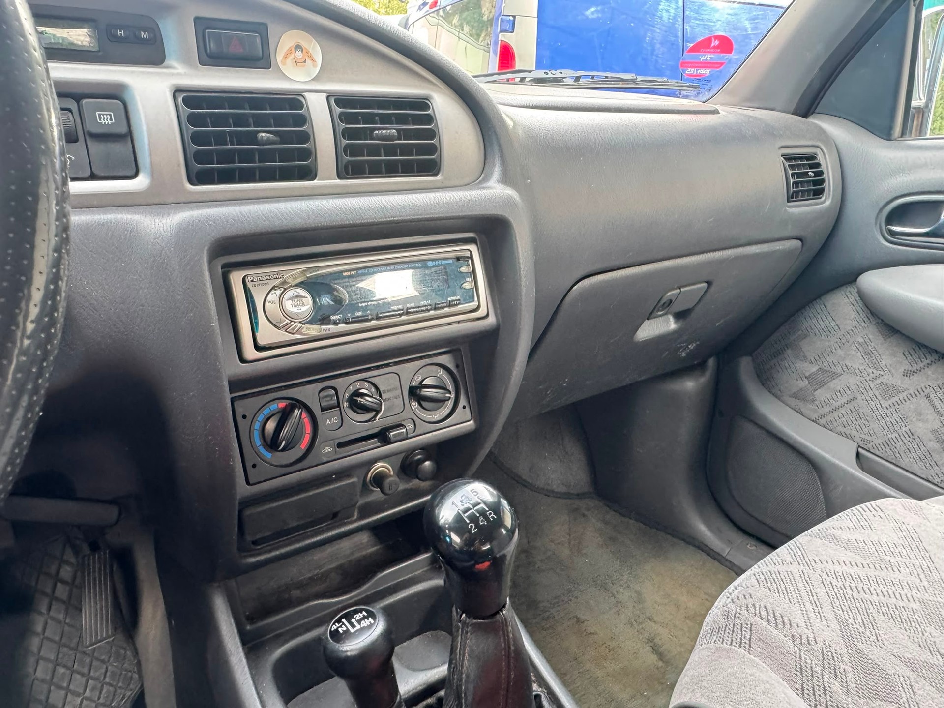 MAZDA B 2500TD 4x4 DoubleCab. Hurricane-image-8