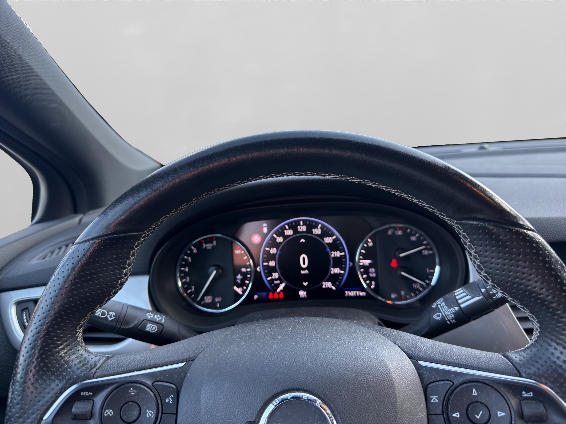 OPEL Astra 1.4i Turbo Elegance-image-9