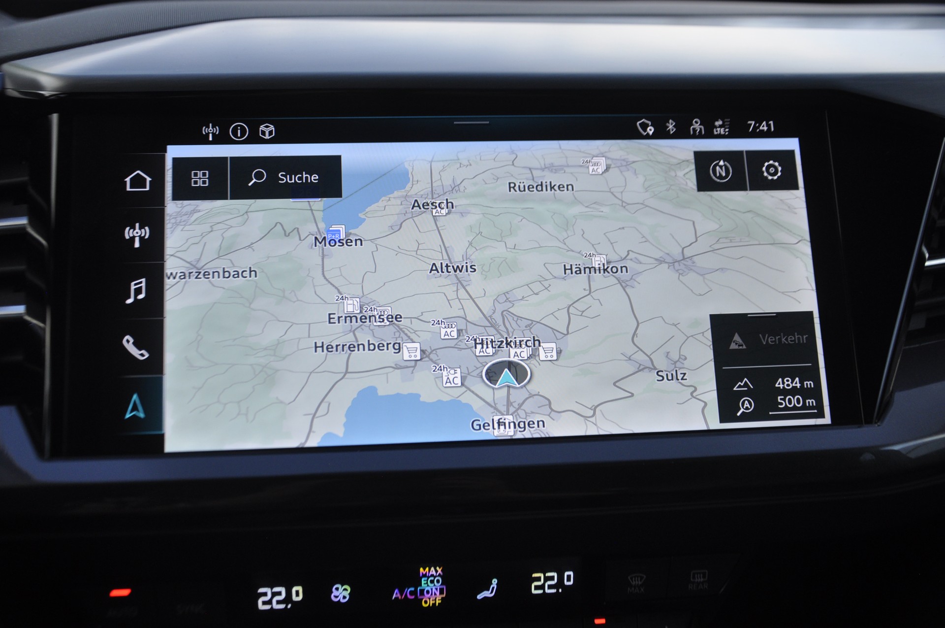 AUDI Q4 e-tron 45 quattro I Anhängerkupplung-image-11