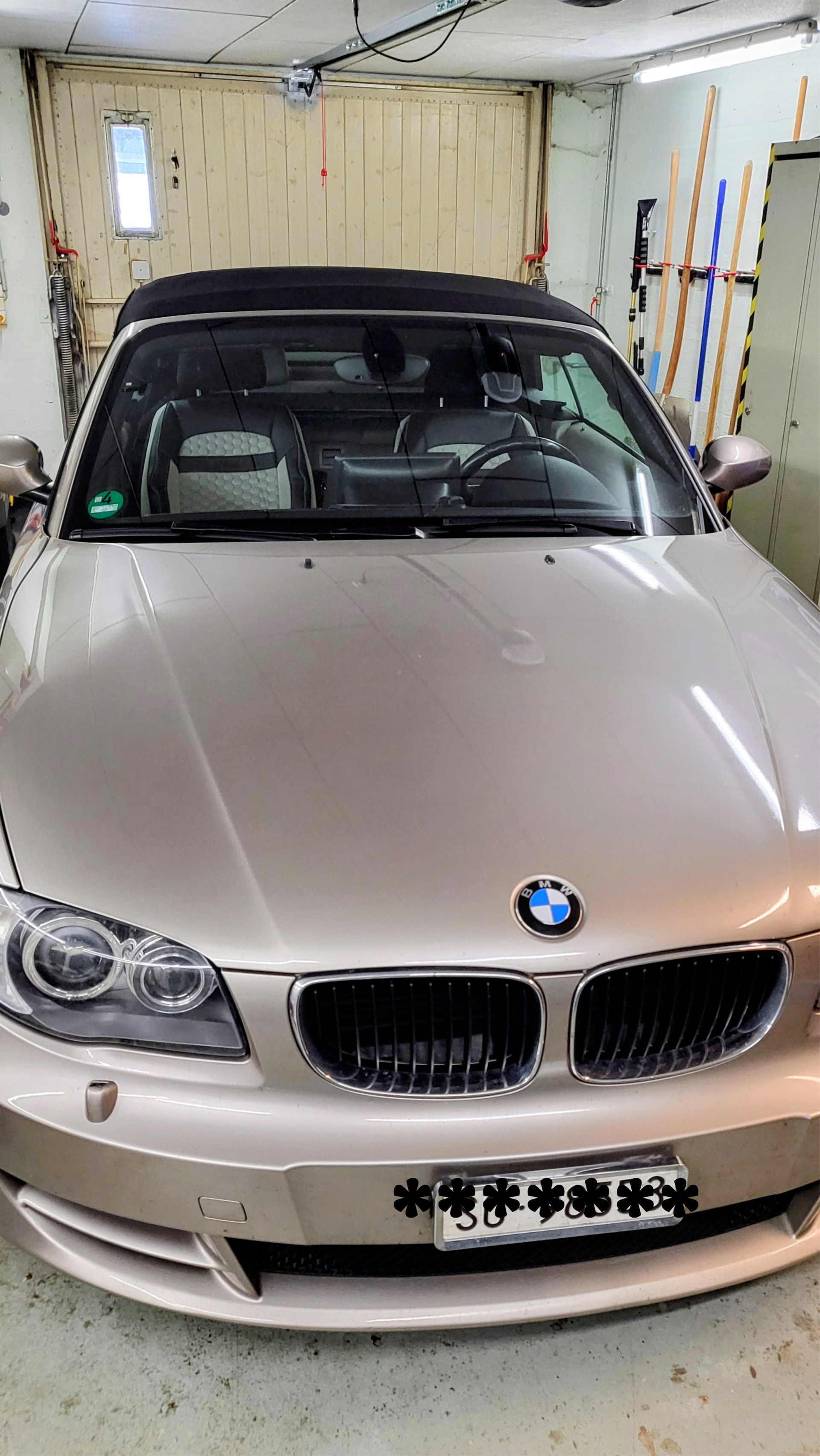 BMW 118i-image-0