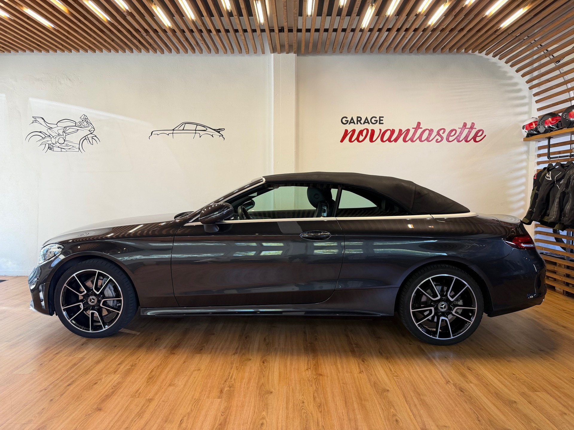 MERCEDES-BENZ C 200 AMG Line Cabriolet 4Matic 9G-Tronic-image-6