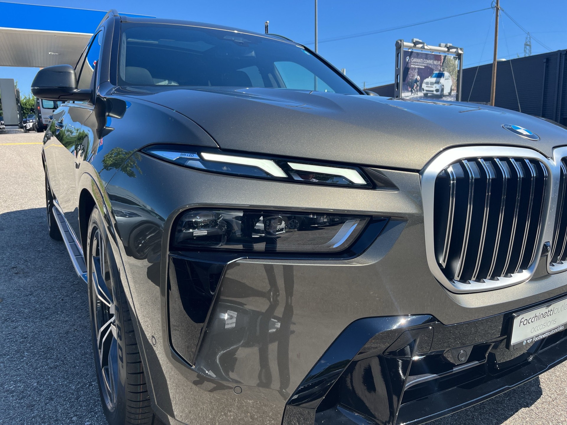 BMW X7 xDrive 48V 40i M Sport Steptronic-image-17