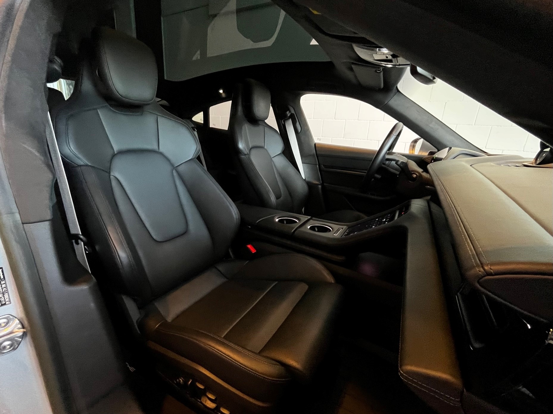 PORSCHE Taycan GTS-image-16