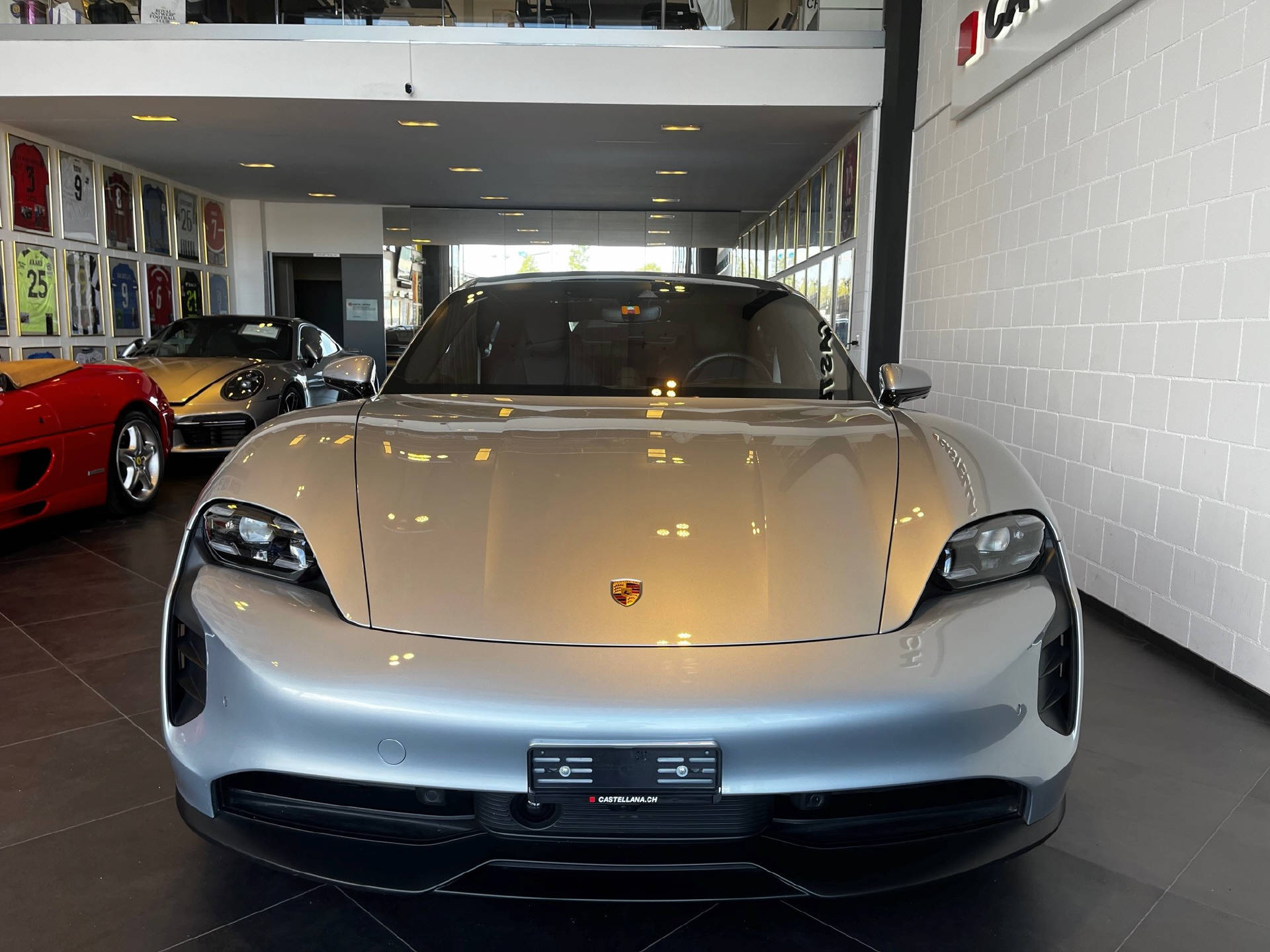 PORSCHE Taycan GTS-image-2